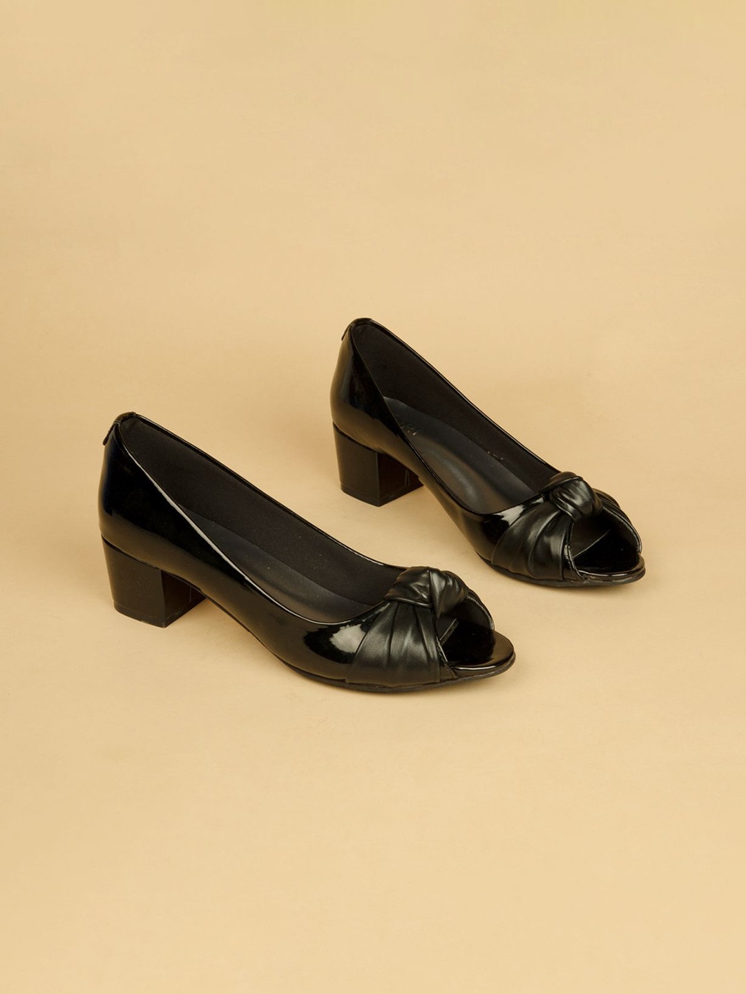 

Ozuri Casual Block Heel Peep Toes, Black