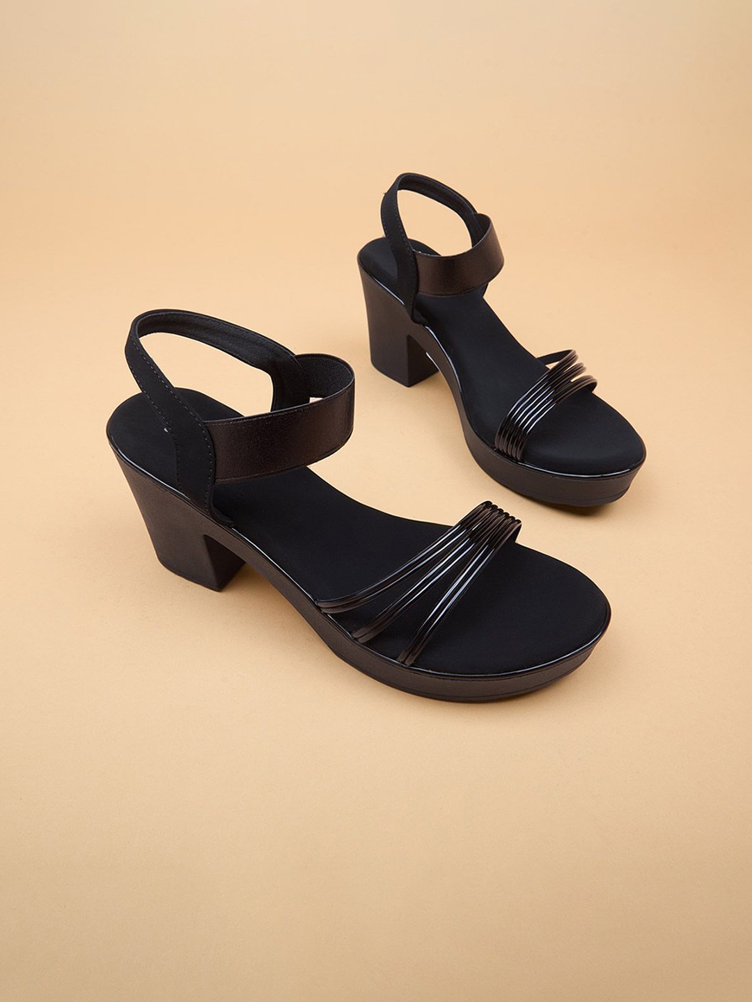

Ozuri Solid Backstrap Block Sandals, Black