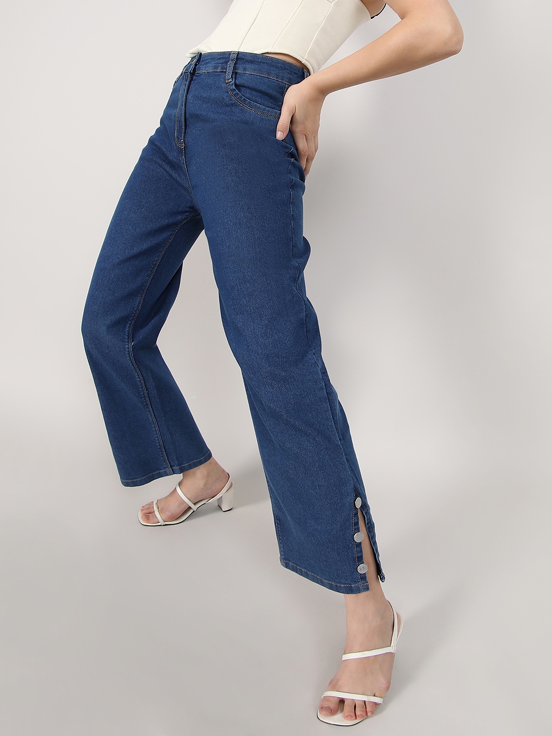 

Campus Sutra Women Comfort Stretchable Flared Jeans, Blue