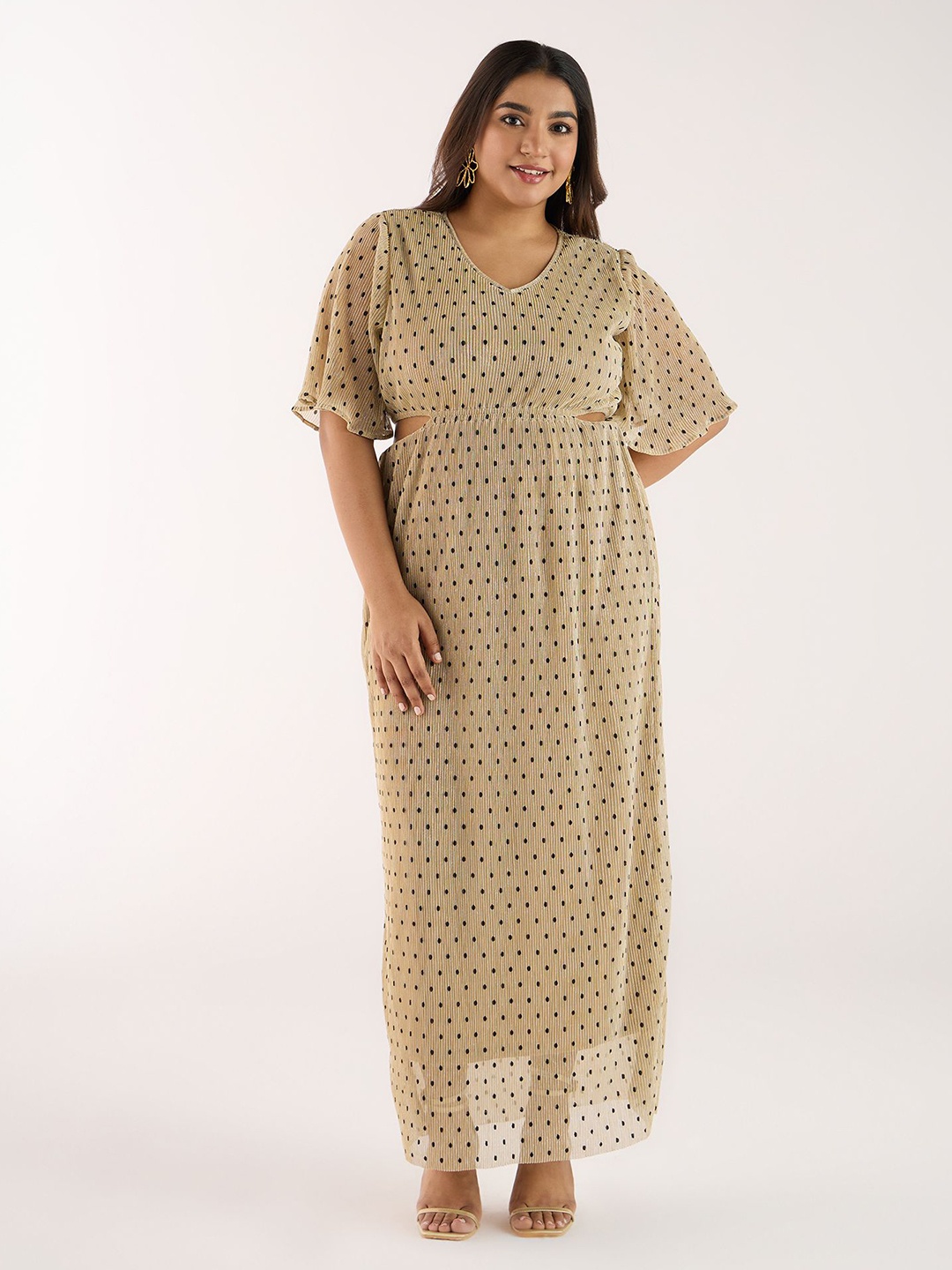 

Big Hello - The Plus Life Print Maxi Dress, Beige