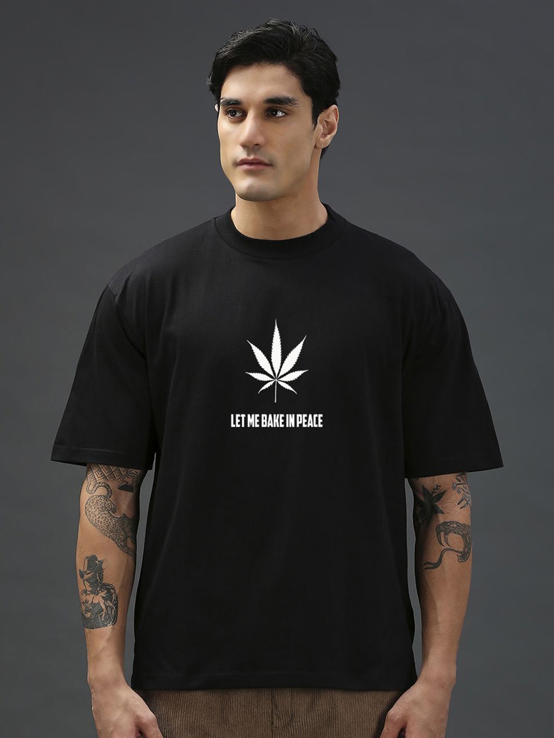 

Vibe The Hype Men Typography Printed Oversized T-shirt, Black