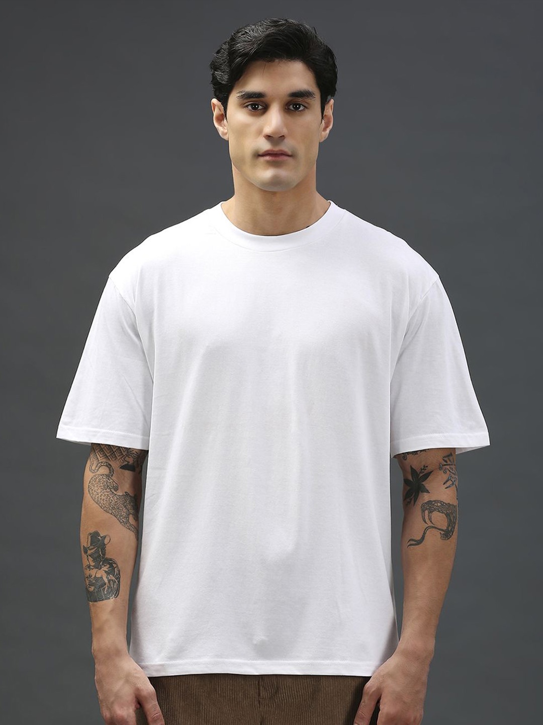 

Vibe The Hype Men Solid Round Neck Oversized T-shirt, White