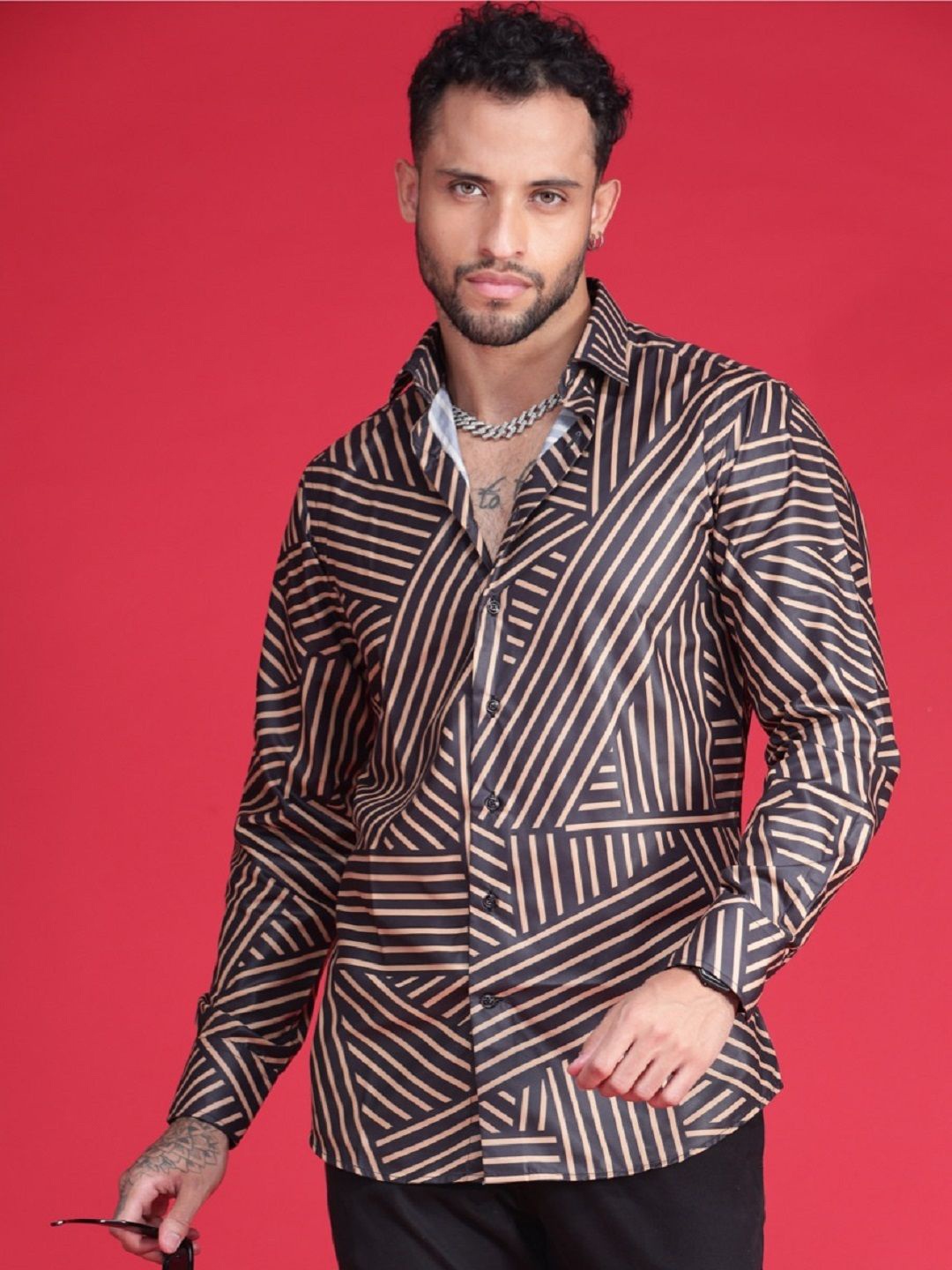 

Peach & Lemonade Men Striped Vertical Stripes Premium Slim Fit Opaque Party Shirt, Black