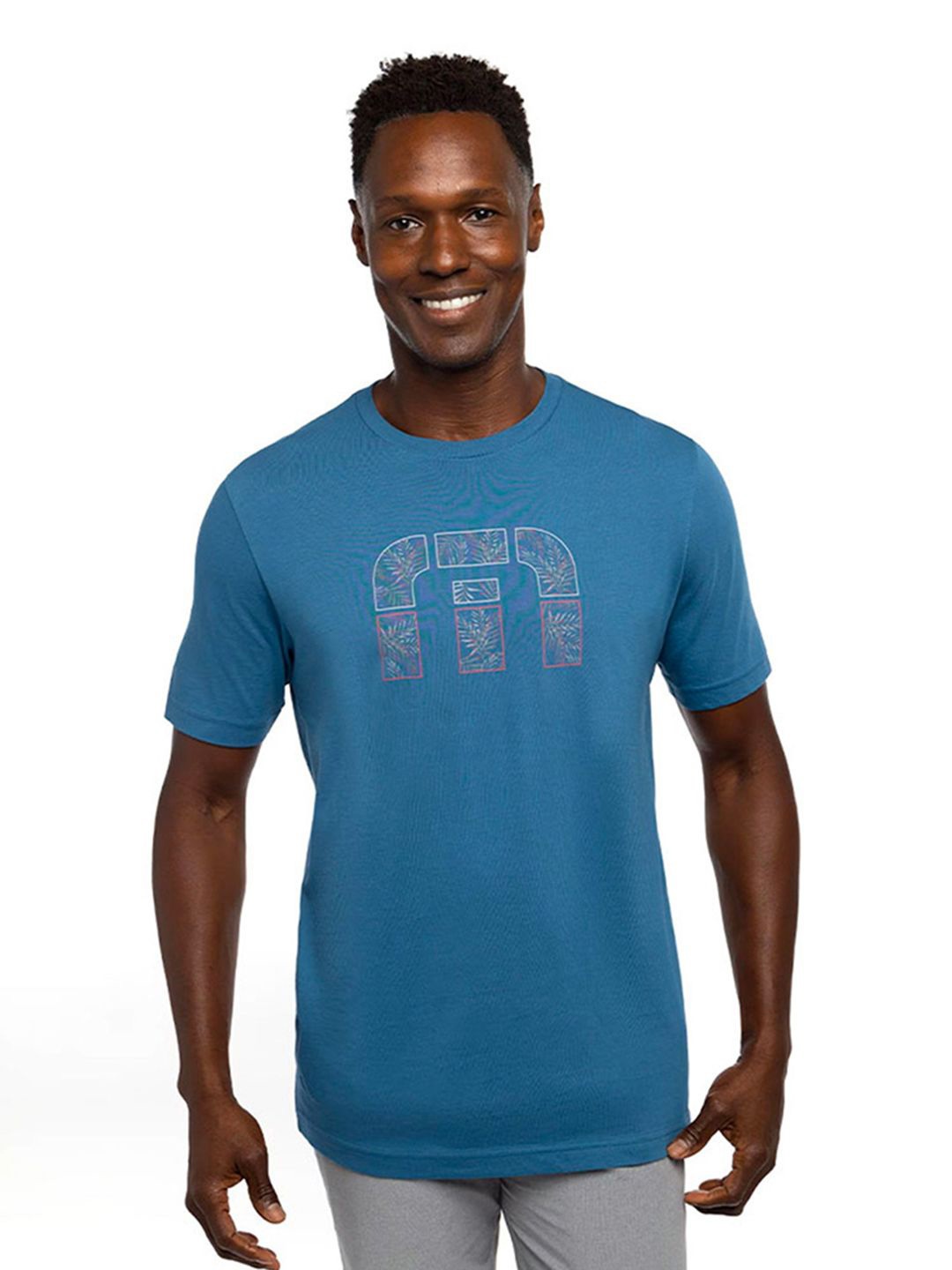 

TRAVIS MATHEW Men Typography Printed Round Neck T-shirt, Blue