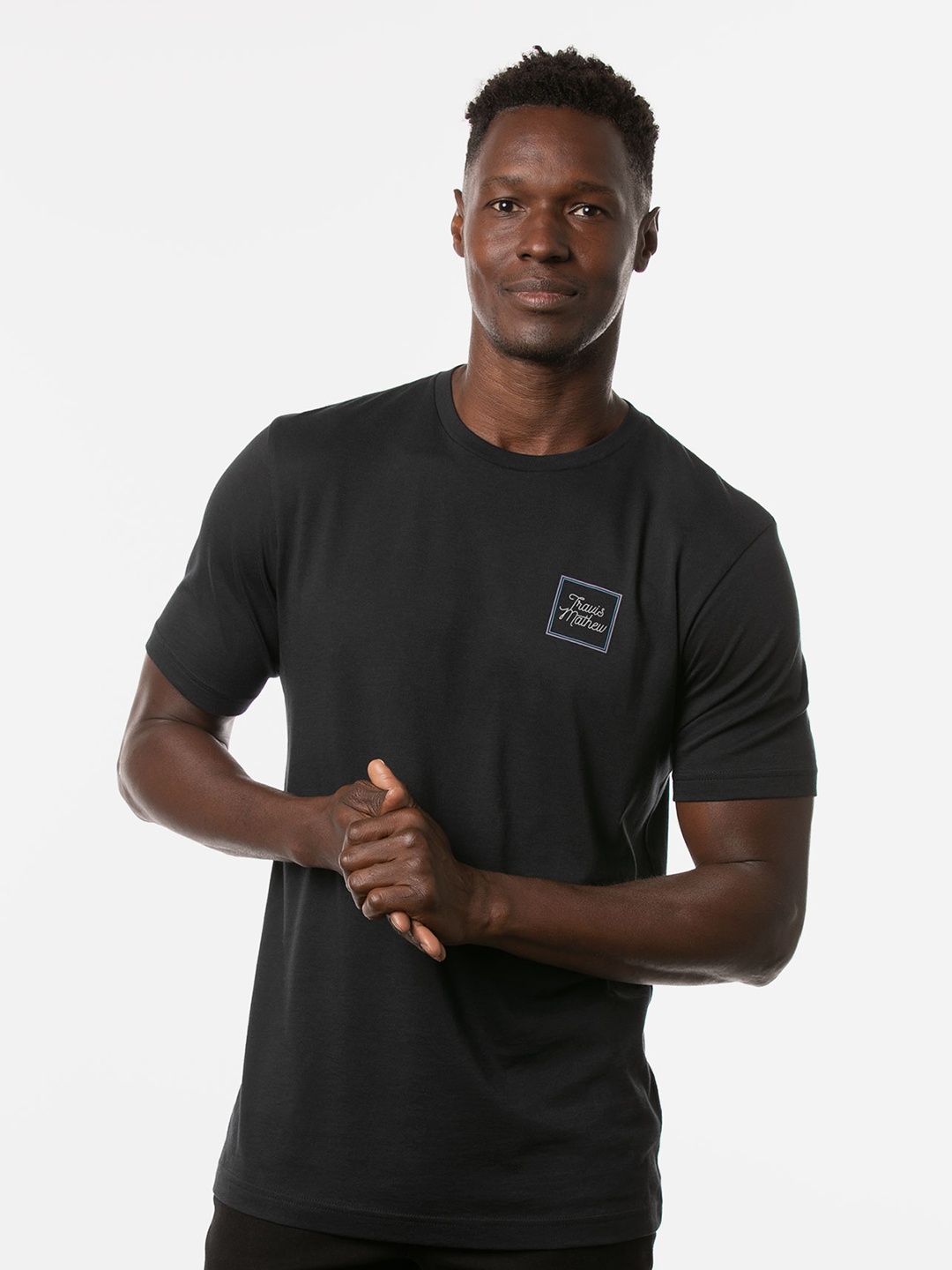 

TRAVIS MATHEW Men Typography Drop-Shoulder Sleeves Applique T-shirt, Black