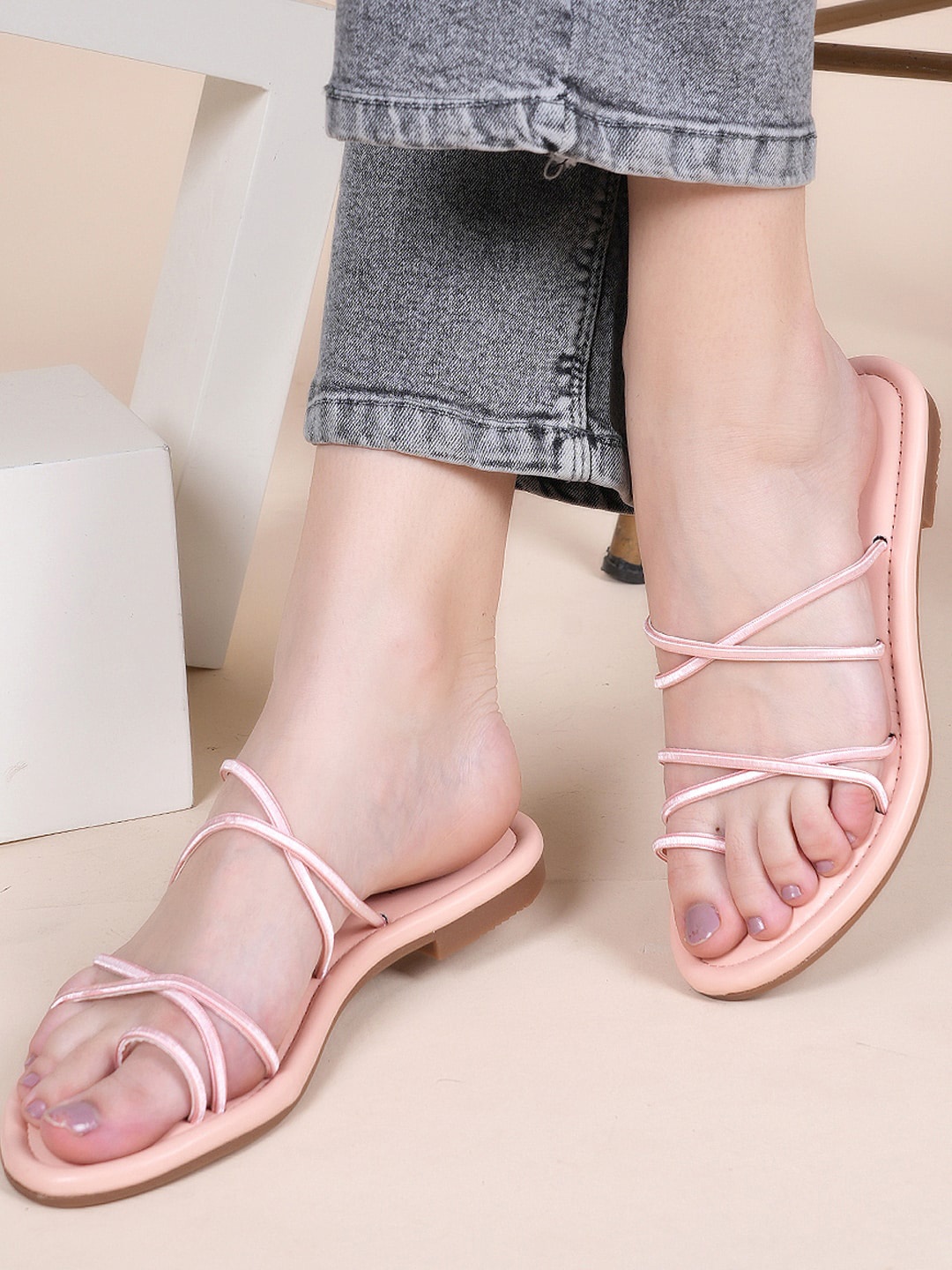 

Mast & Harbour Women one Toe Flats, Peach