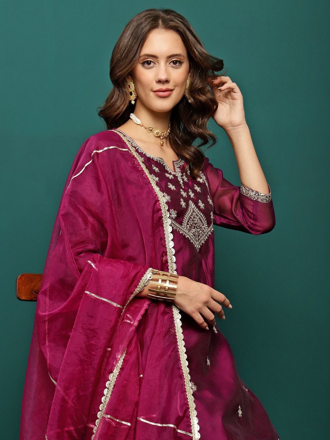 

Sangria Women Embroidered V-Neck Kurta With Trouser & Dupatta, Purple