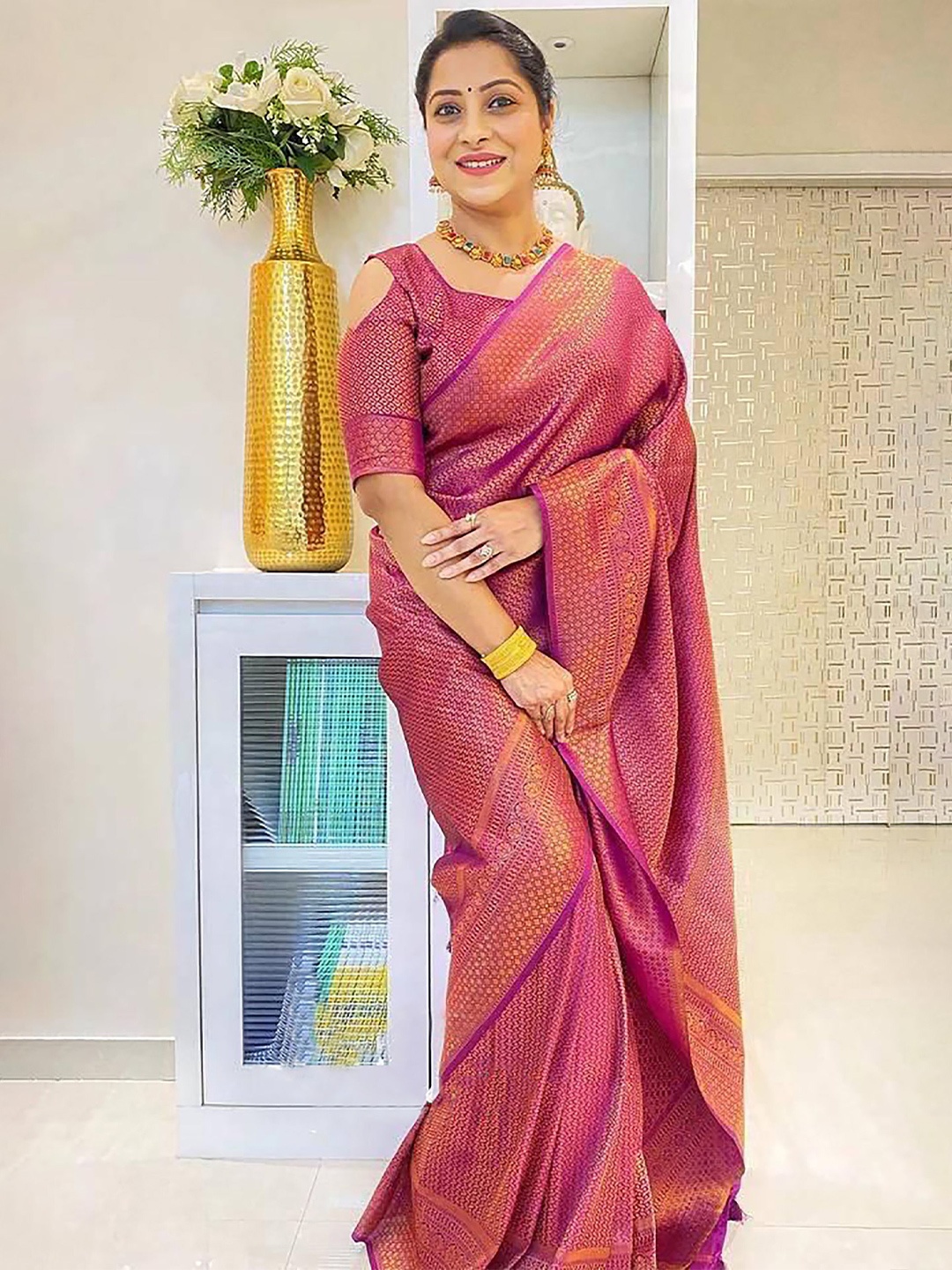 

KALINI Zari Woven Design Banarasi Saree, Pink