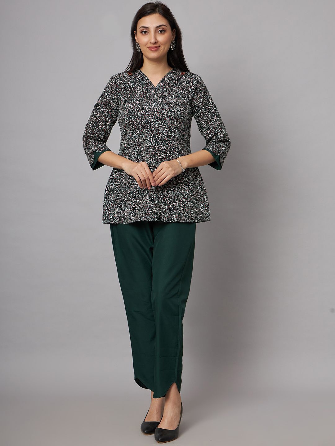 

SHRIMAY Printed Top & Trouser Co-Ords Set, Green