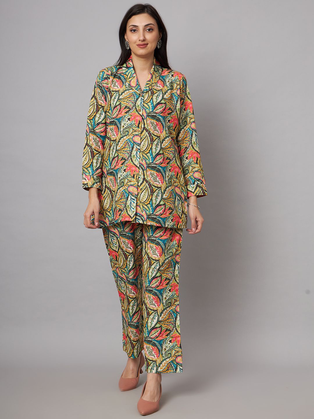 

SHRIMAY Printed Top & Trouser Co-Ords Set, Green