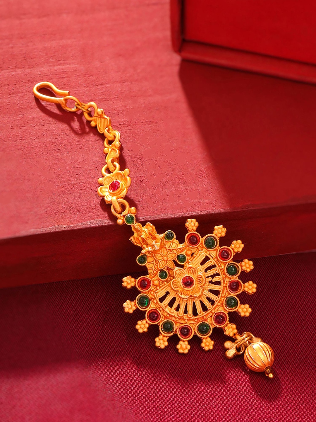 

Yellow Chimes Gold-Plated Artificial Stones Studded Maang Tikka Head Jewellery