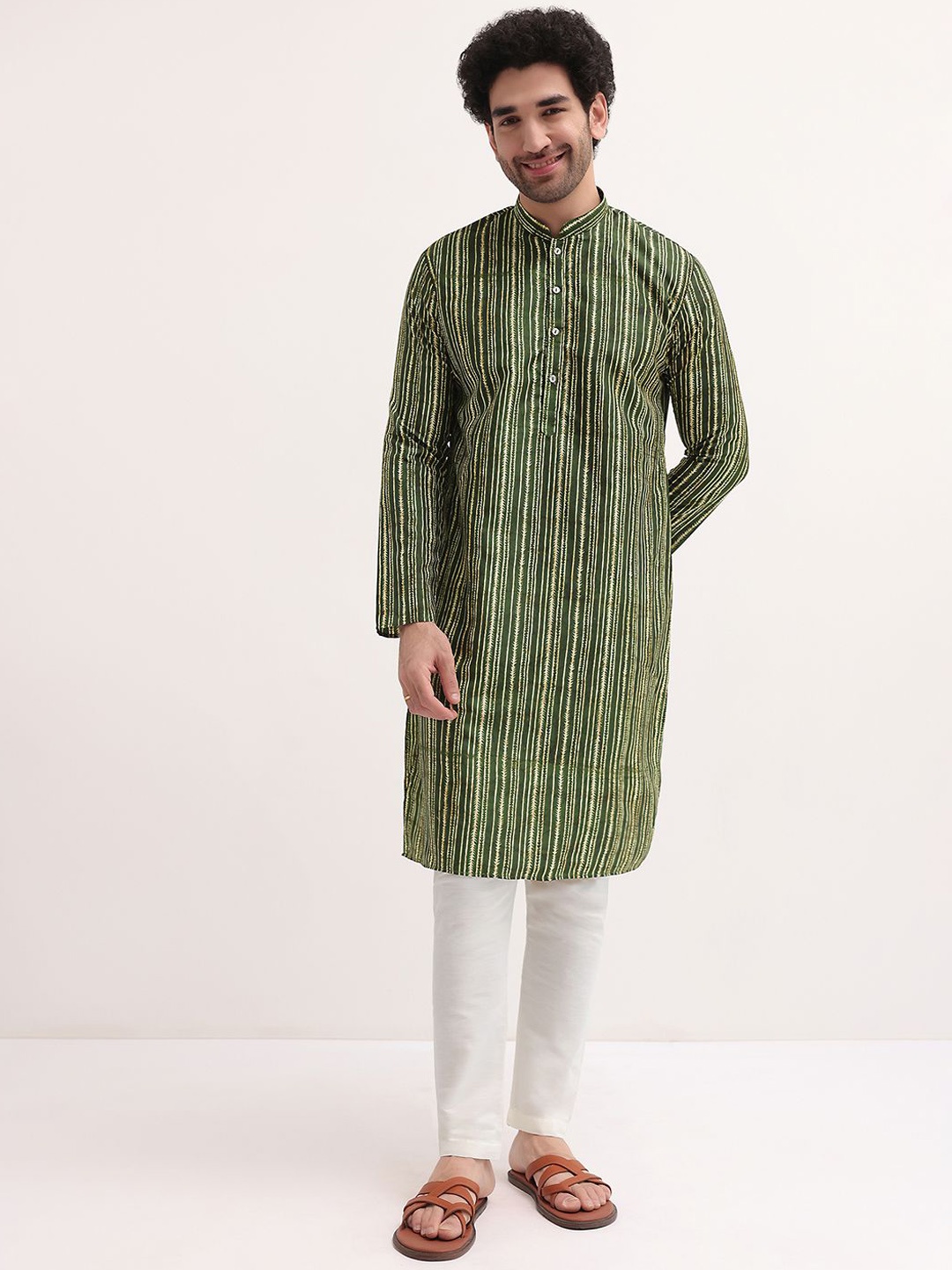 

KALKI Fashion Men Striped Regular Kurta With Pyjamas, Green