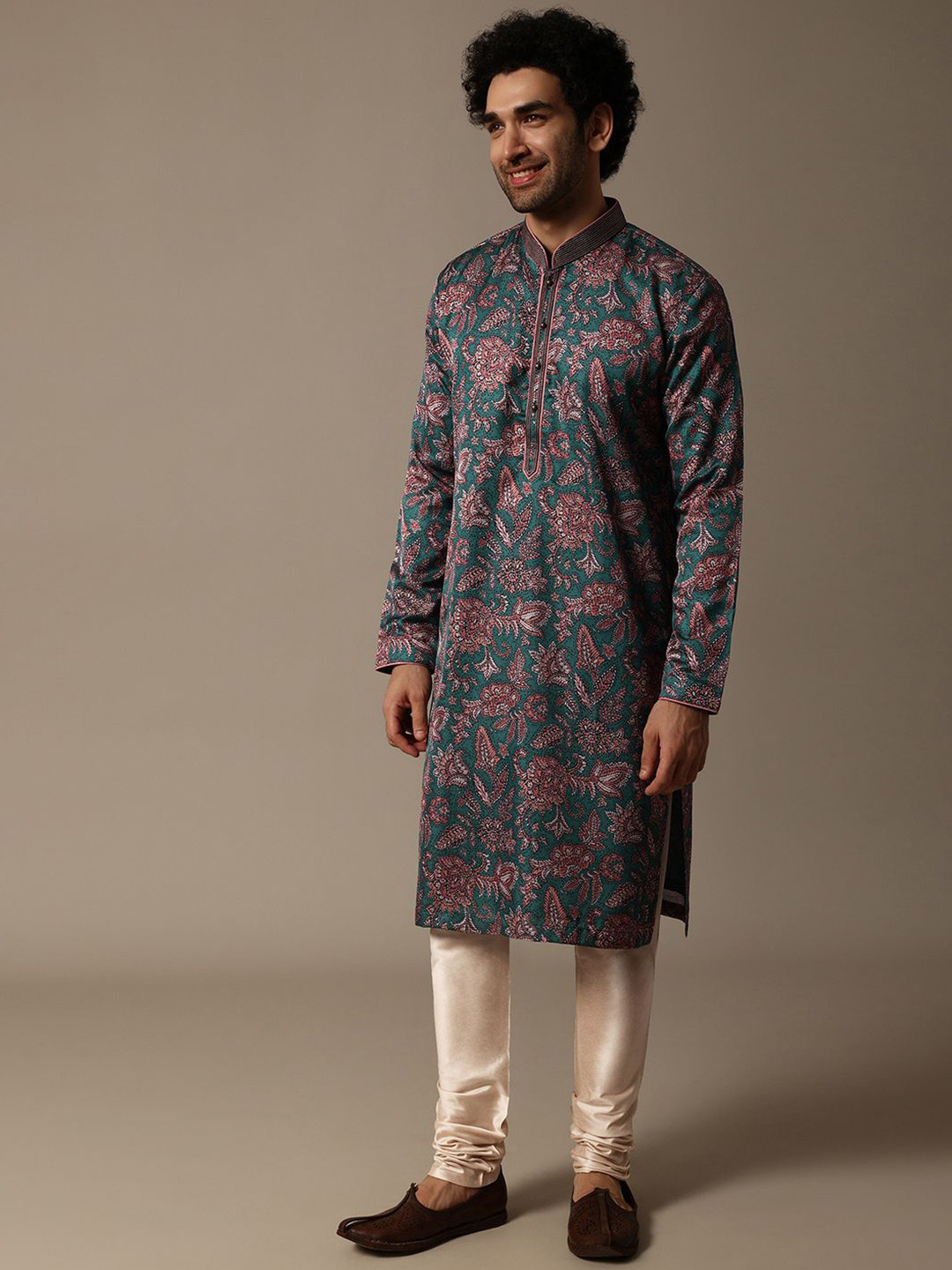 

KALKI Fashion Men Floral Printed Regular Kurta with Churidar, Teal