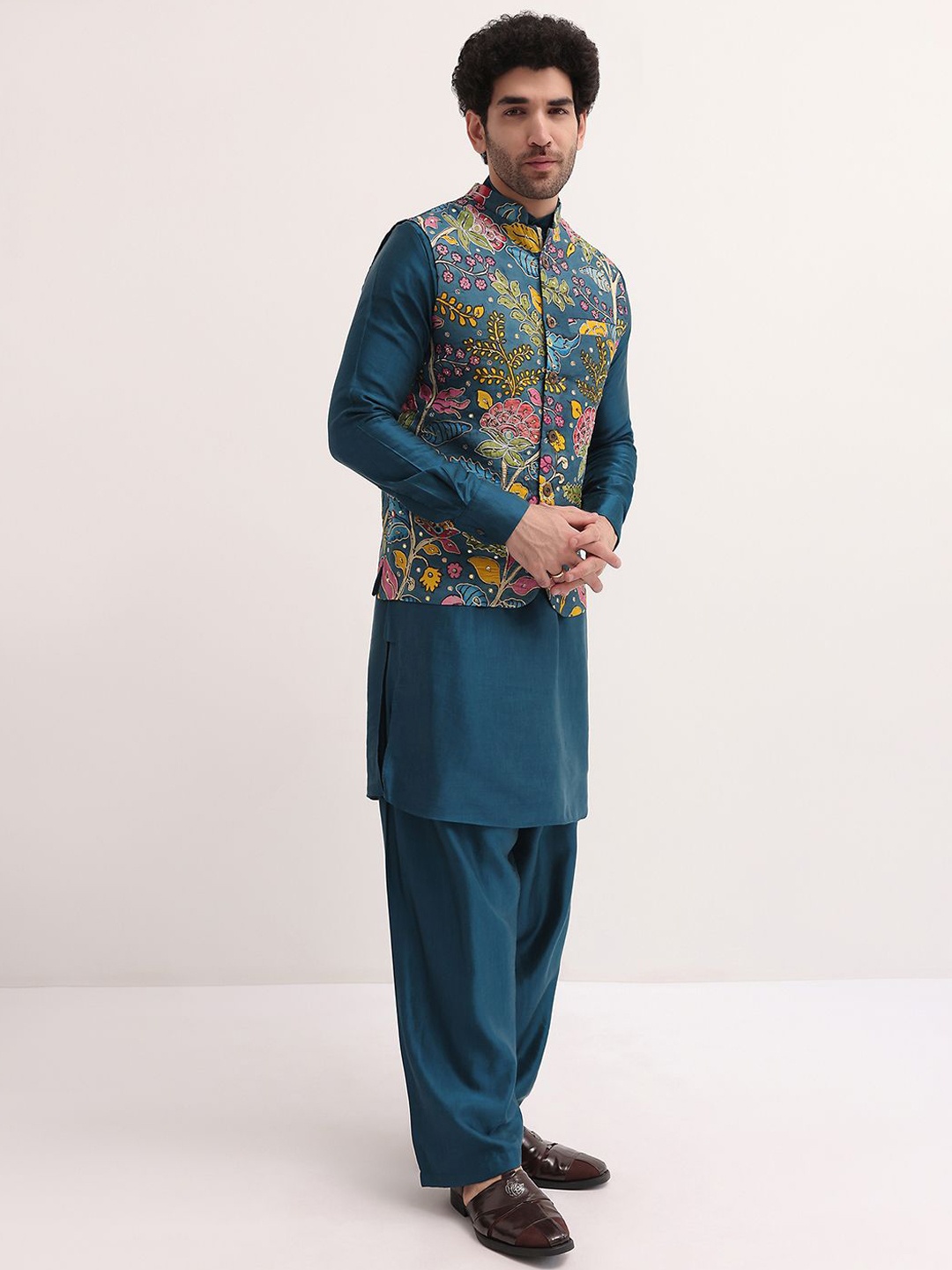 

KALKI Fashion Men Regular Kurta with Salwar & Nehru jacket, Blue