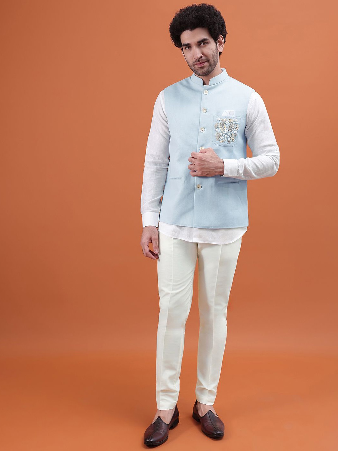 

KALKI Fashion Men Regular Linen Kurta with Trousers, Blue