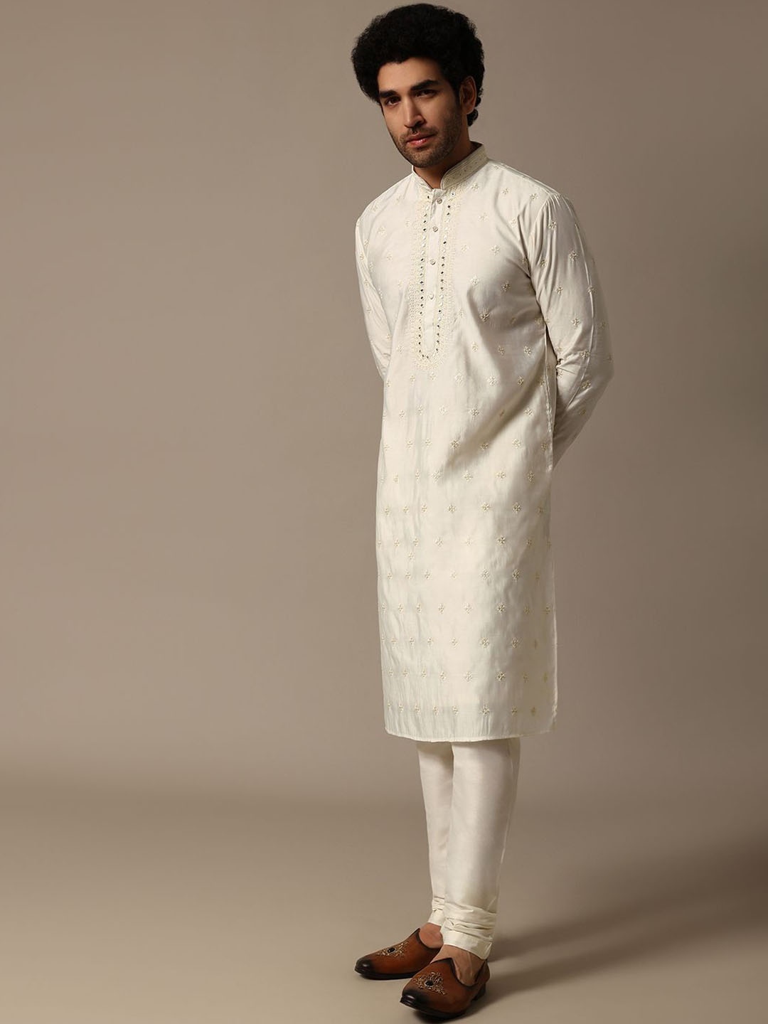 

KALKI Fashion Men Ethnic Motifs Embroidered Regular Mirror Work Kurta With Churidar, White
