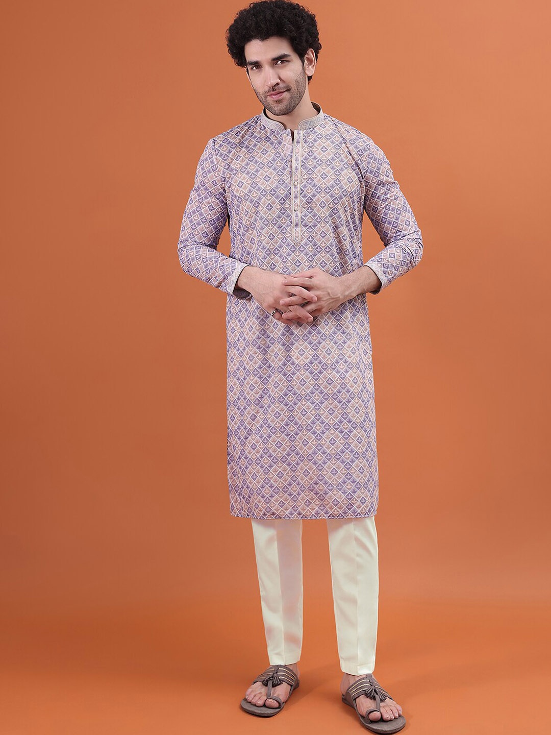 

KALKI Fashion Men Floral Embroidered Regular Thread Work Kurta with Trousers, Pink