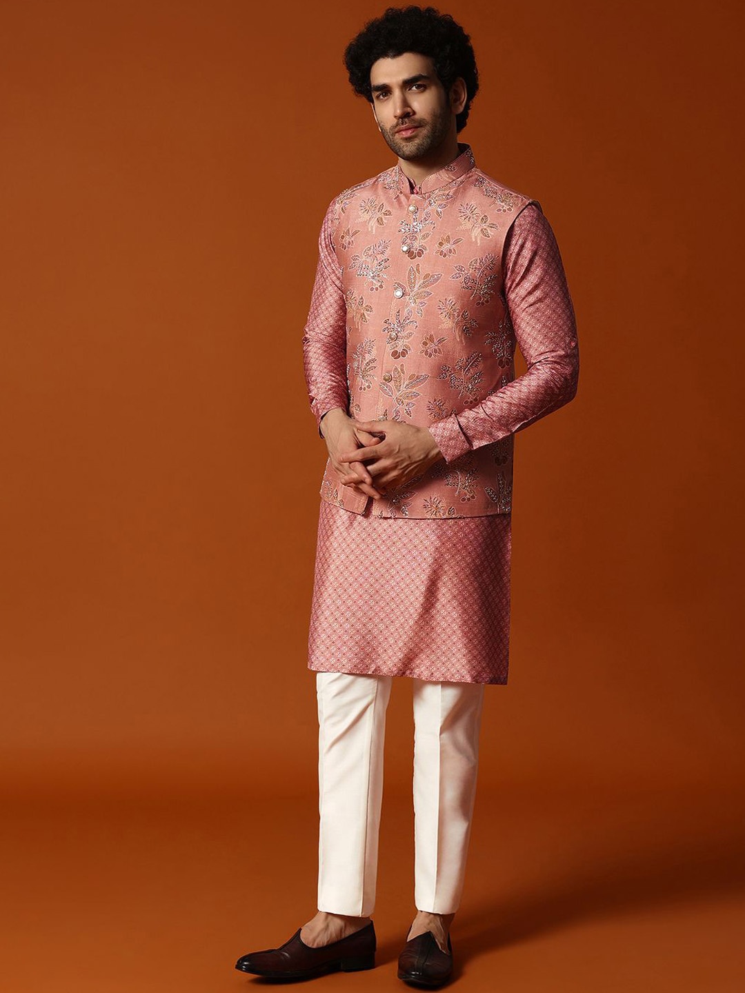 

KALKI Fashion Men Woven Design Regular Kurta with Trousers & Nehru jacket, Pink