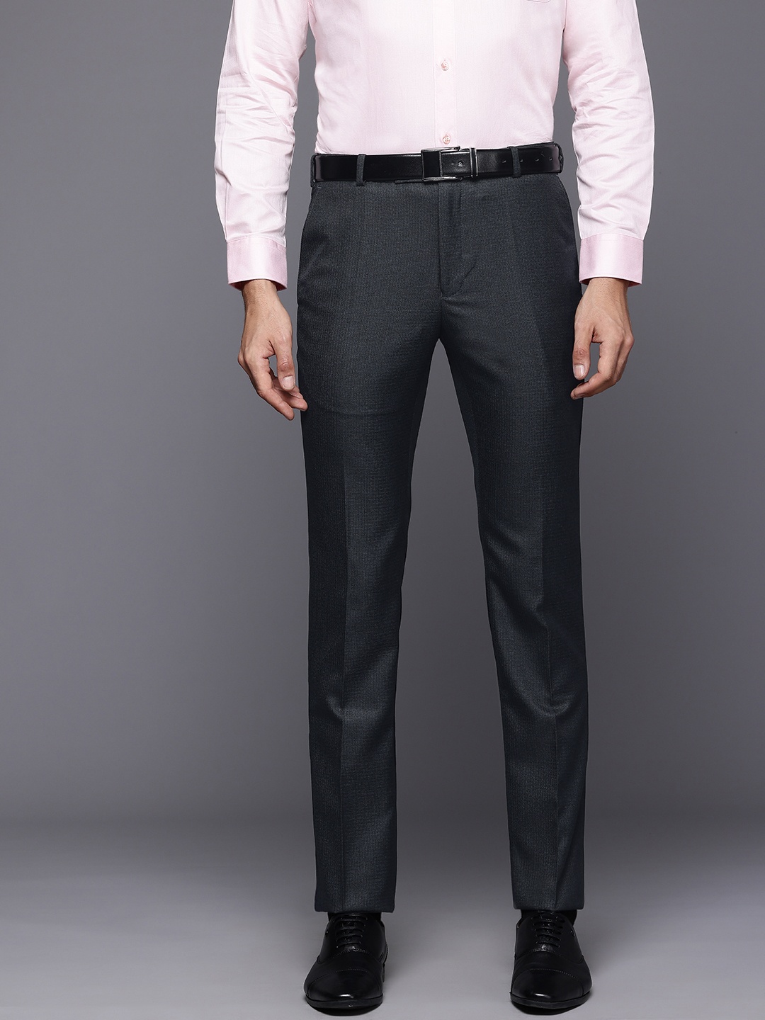 

Raymond Men Textured Slim Fit Formal Trousers, Navy blue