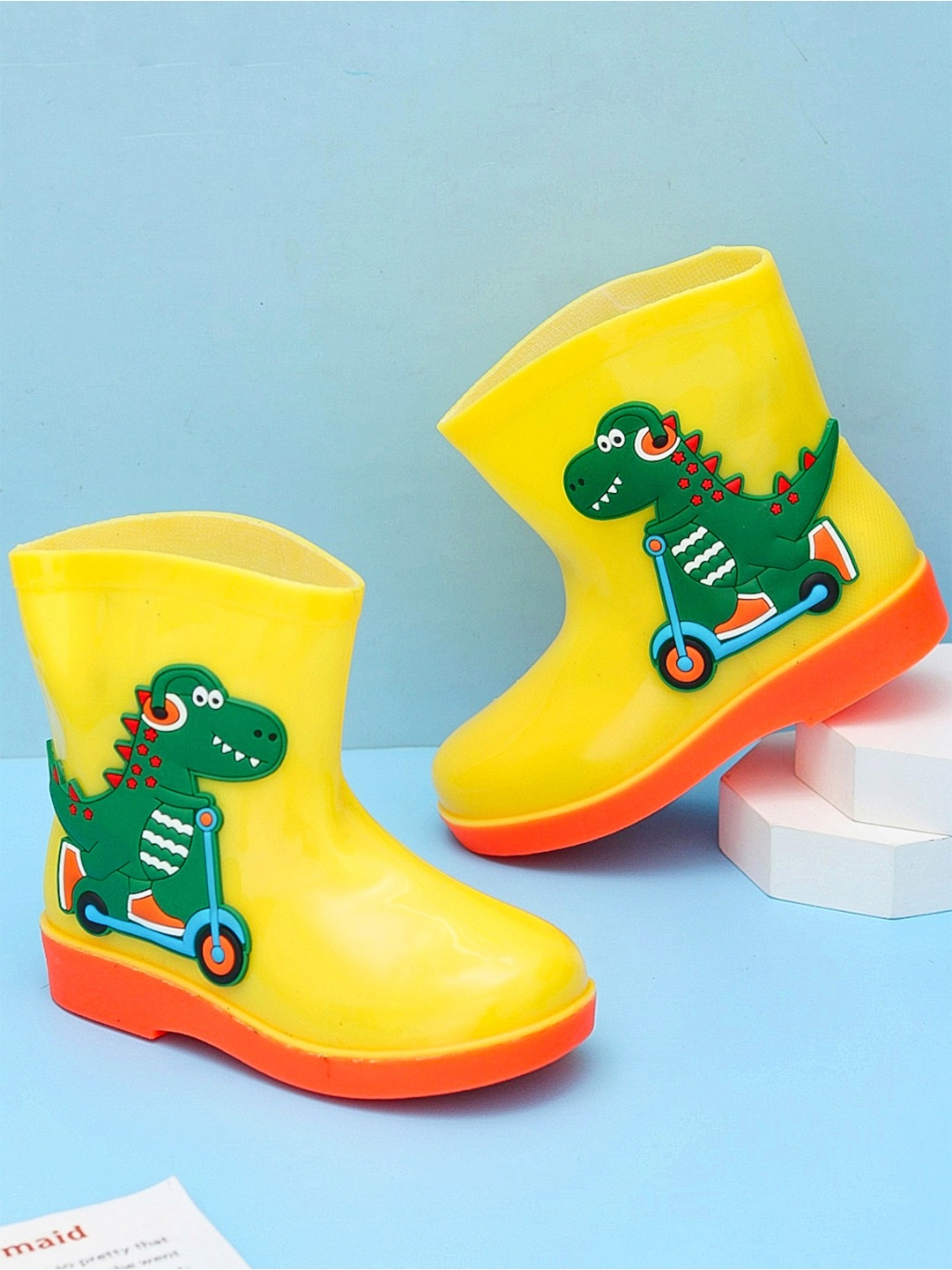 

Yellow Bee Boys Dino Themed Rain Boots