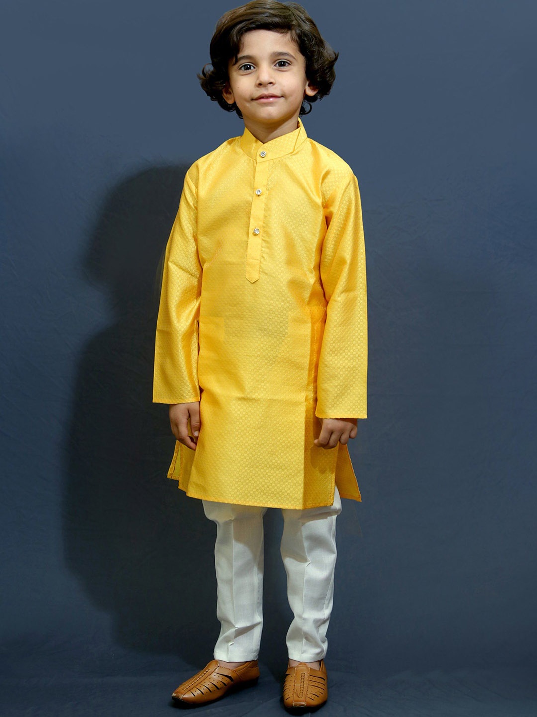 

ahhaaaa Boys Self Design Solid Kurta with Pyjamas, Yellow