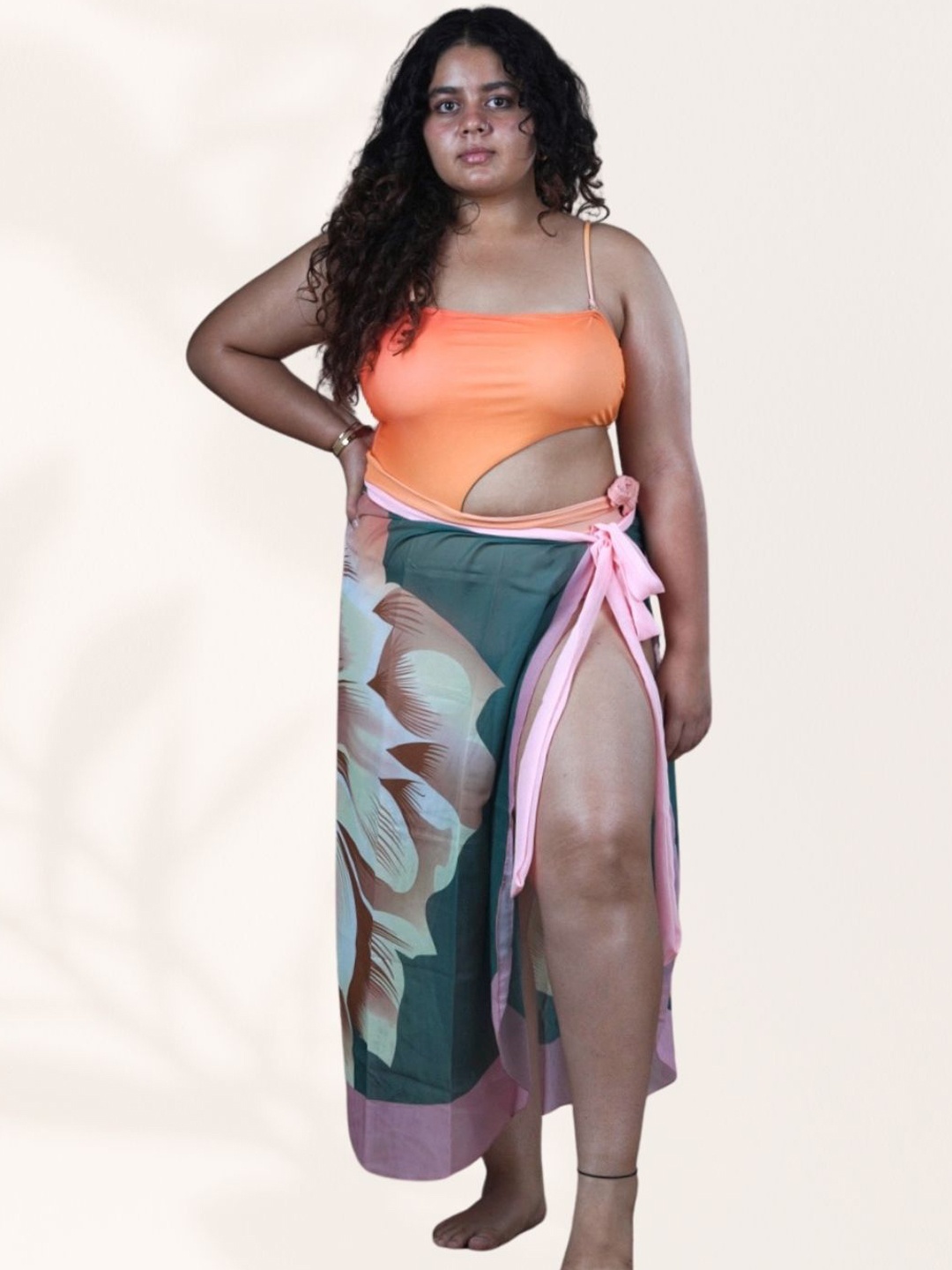 

WomanLikeU Shoulder Strap Colourblocked Monokini With Sarong, Orange