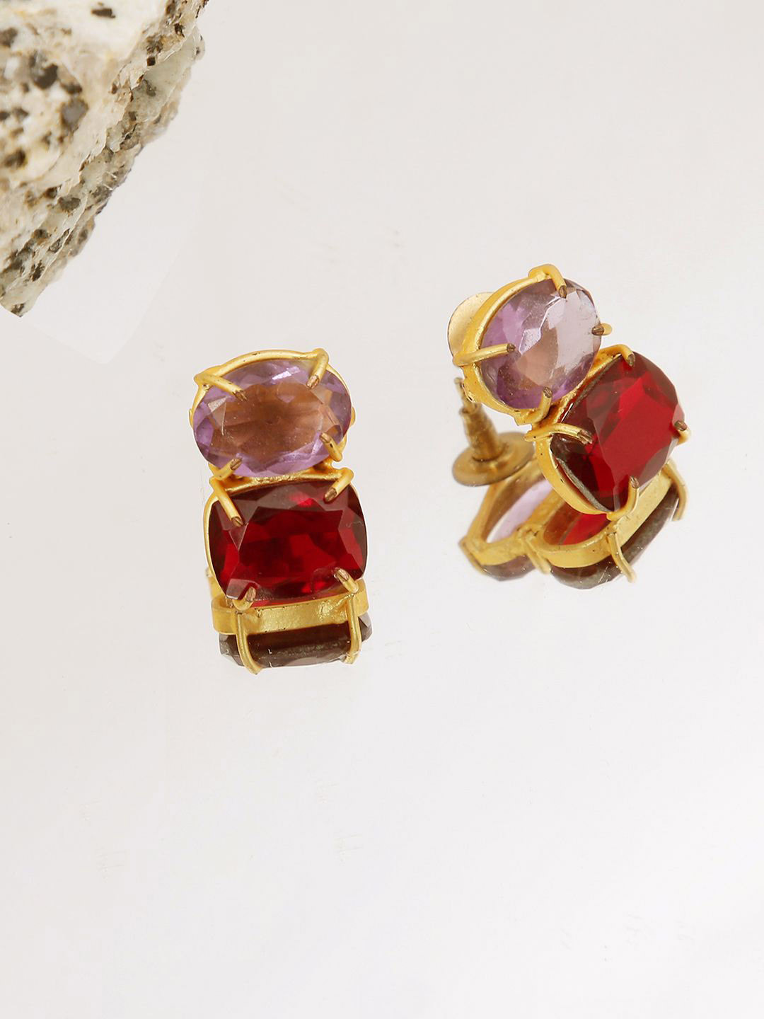 

XAGO Contemporary Studs Earrings, Red