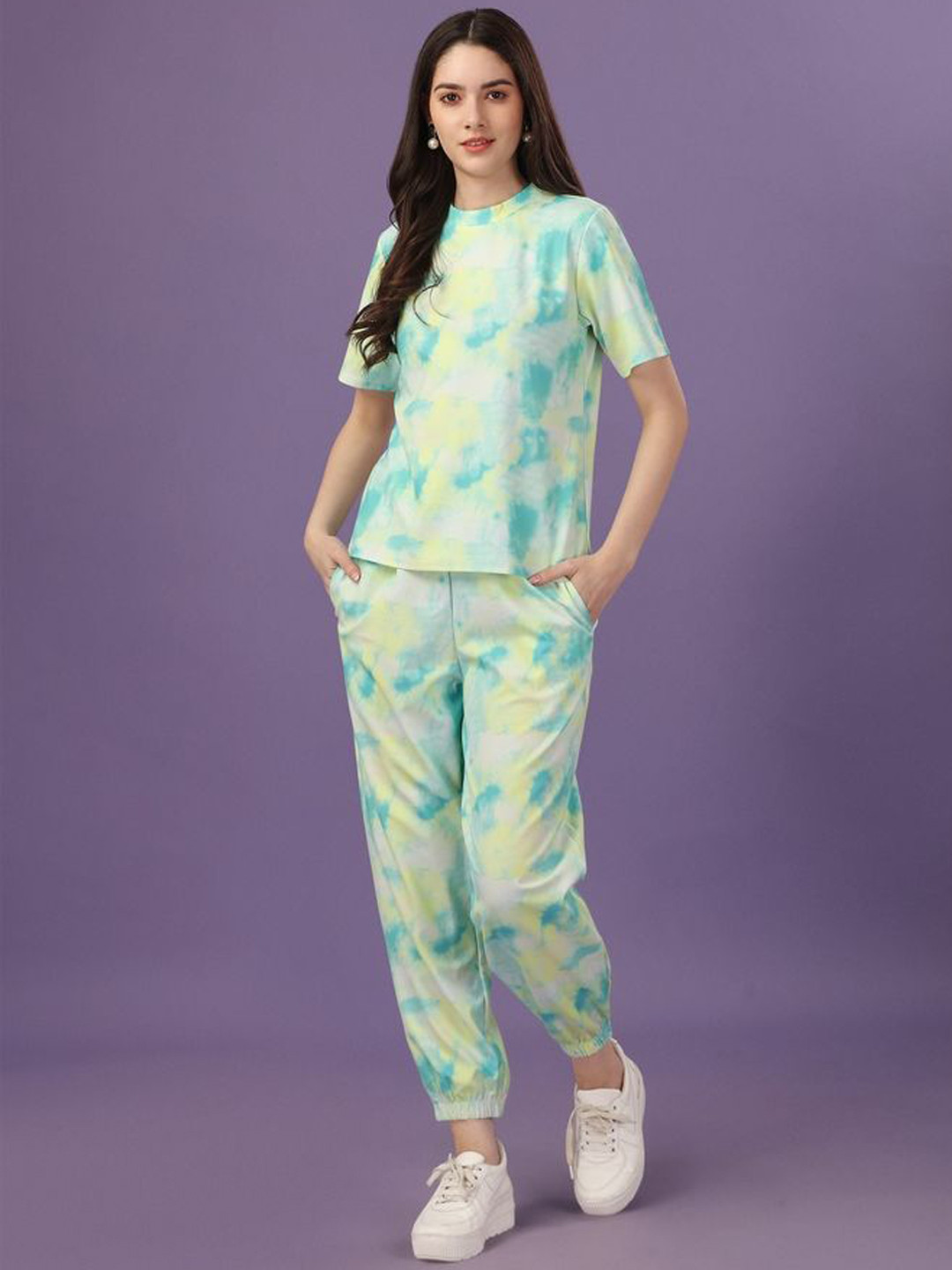 

PYARI - A style for every story Tie and Die T-Shirt With Trouser Co-Ords, Yellow
