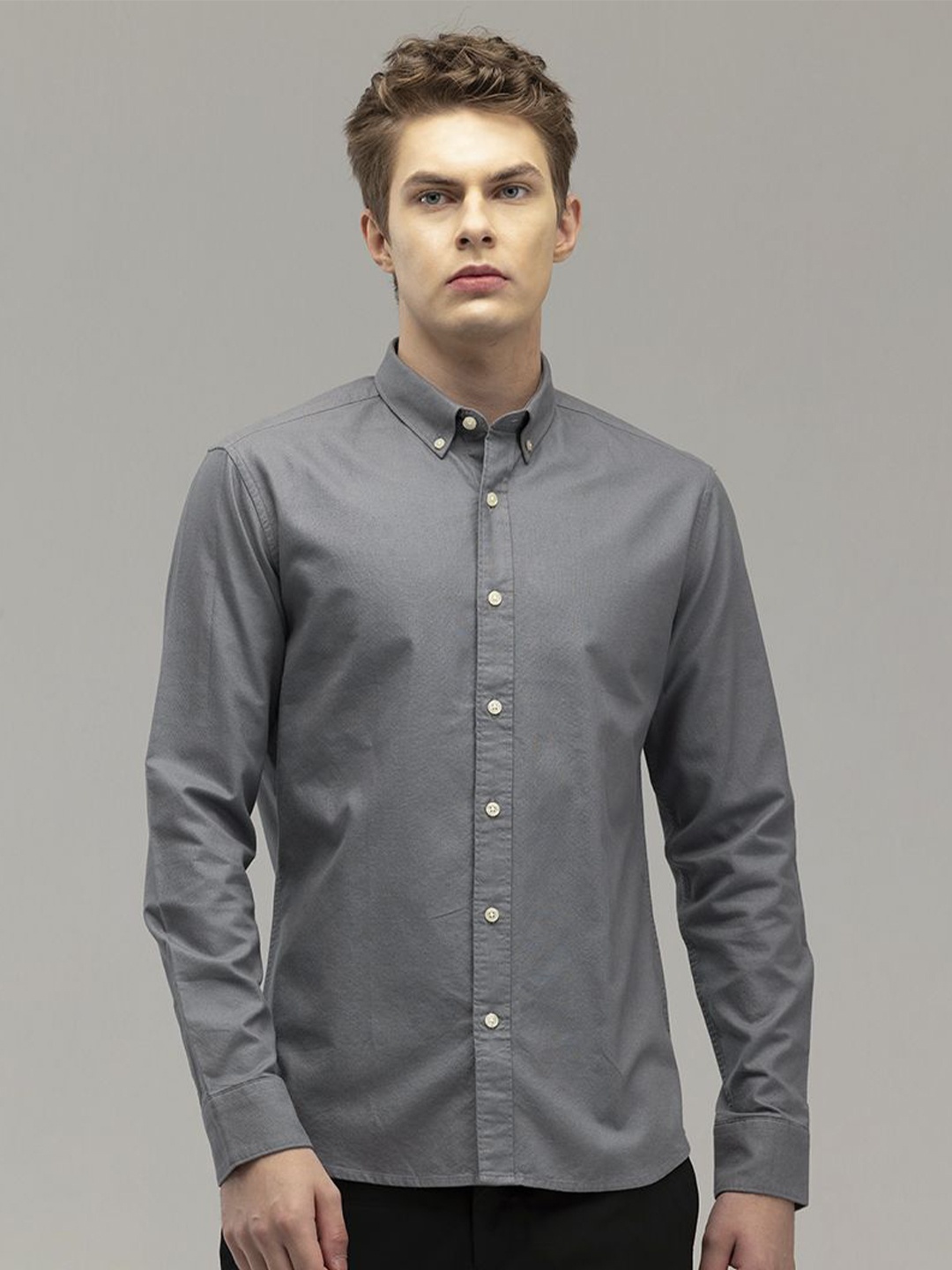 

Snitch Men Solid Straight Slim Fit Opaque Casual Shirt, Grey