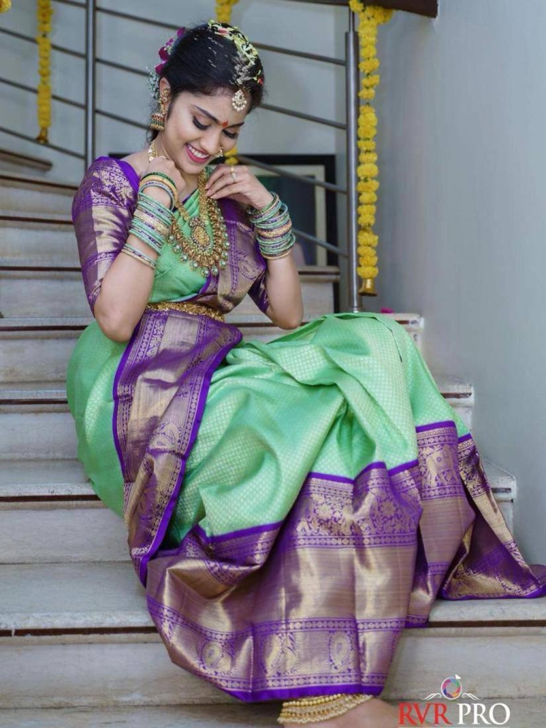 

KALINI Woven Design Zari Banarasi Saree, Green