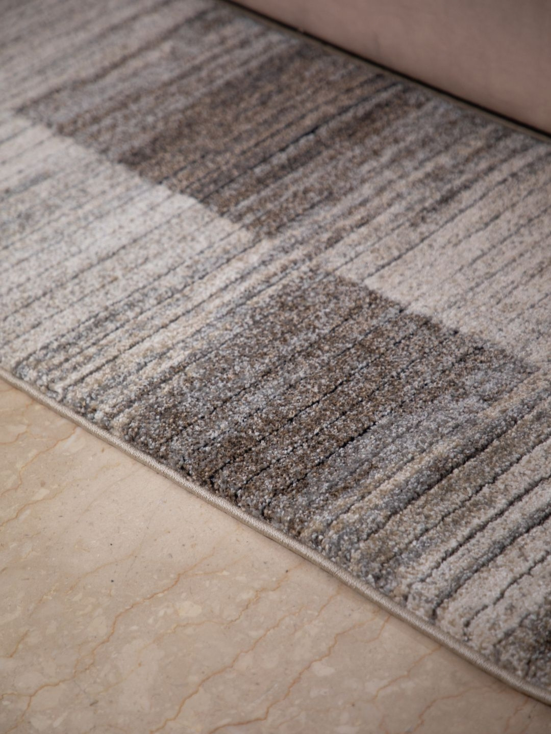 

STUDIOHMK Brown Geometric Anti-Skid Polyester Carpet