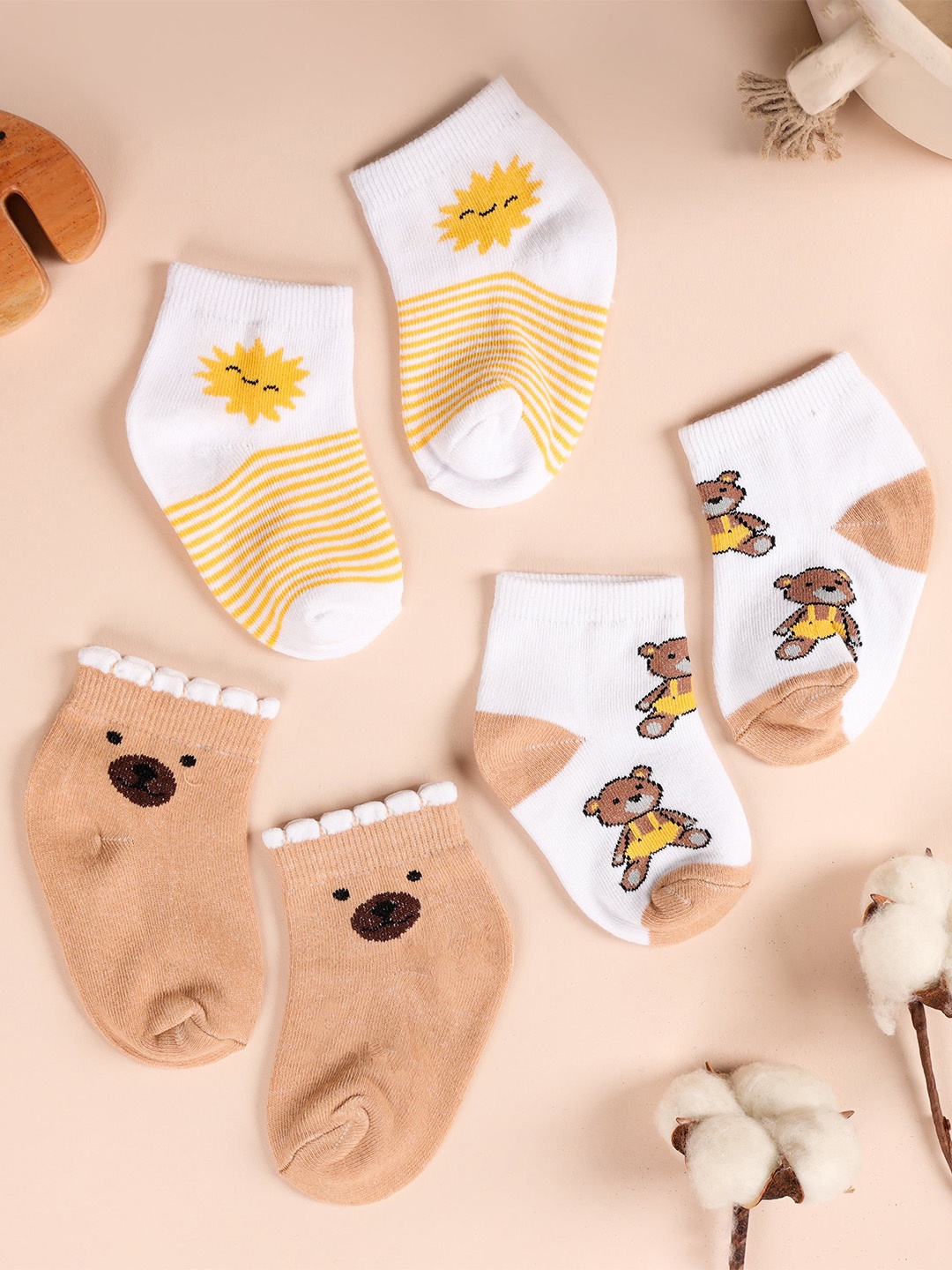 

KICKS & CRAWL Infants Pack Of 3 Printed Cotton Ankle-Length Socks, Yellow