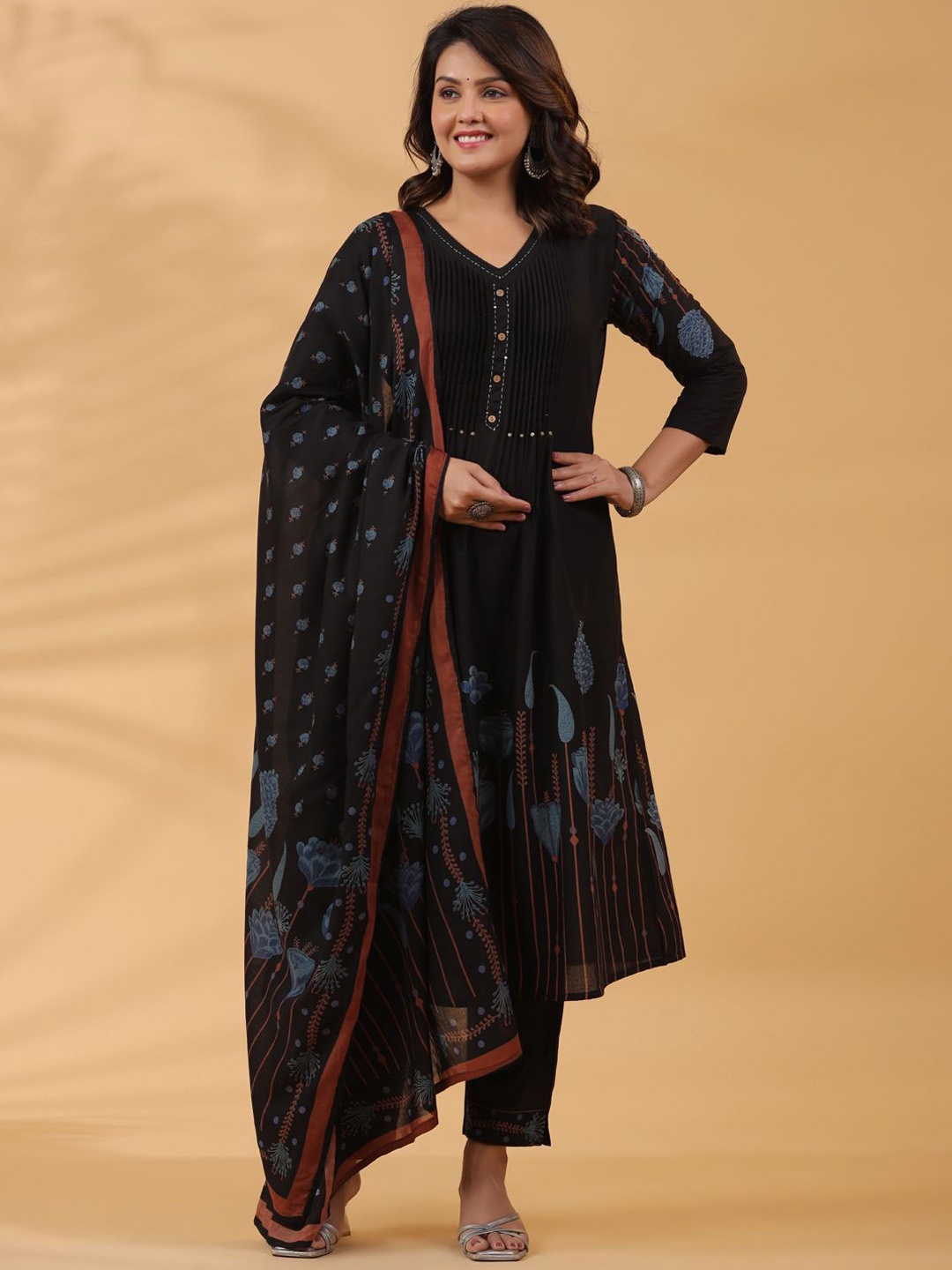 

Readiprint Women Printed Regular Pure Cotton Kurta with & Trousers Set, Black