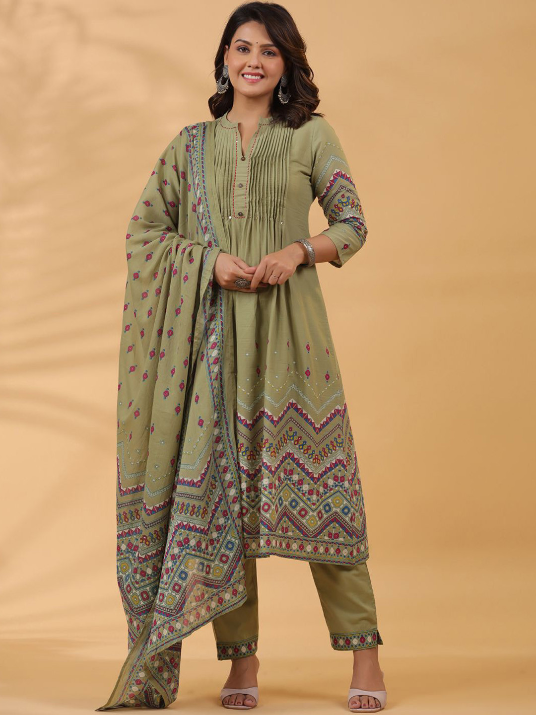 

Readiprint Fashions Women Printed Regular Sequinned Pure Cotton Kurta with Palazzos & With Dupatta, Olive