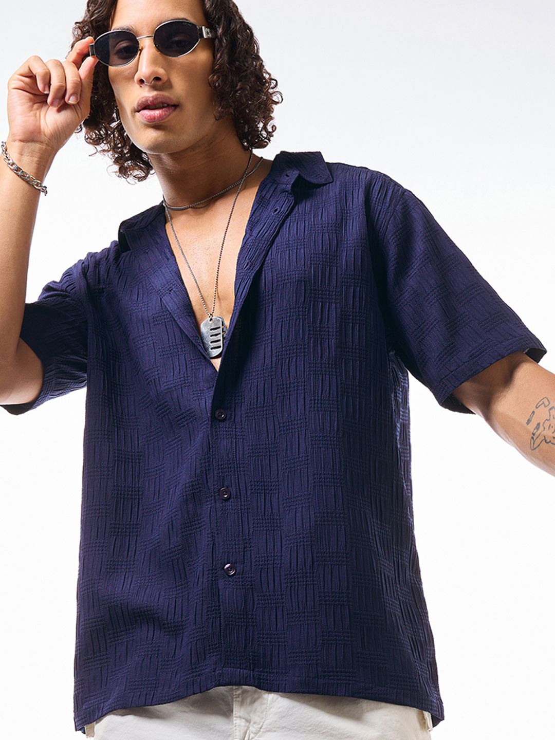 

Bewakoof Men Textured Oversized Casual Shirt, Blue