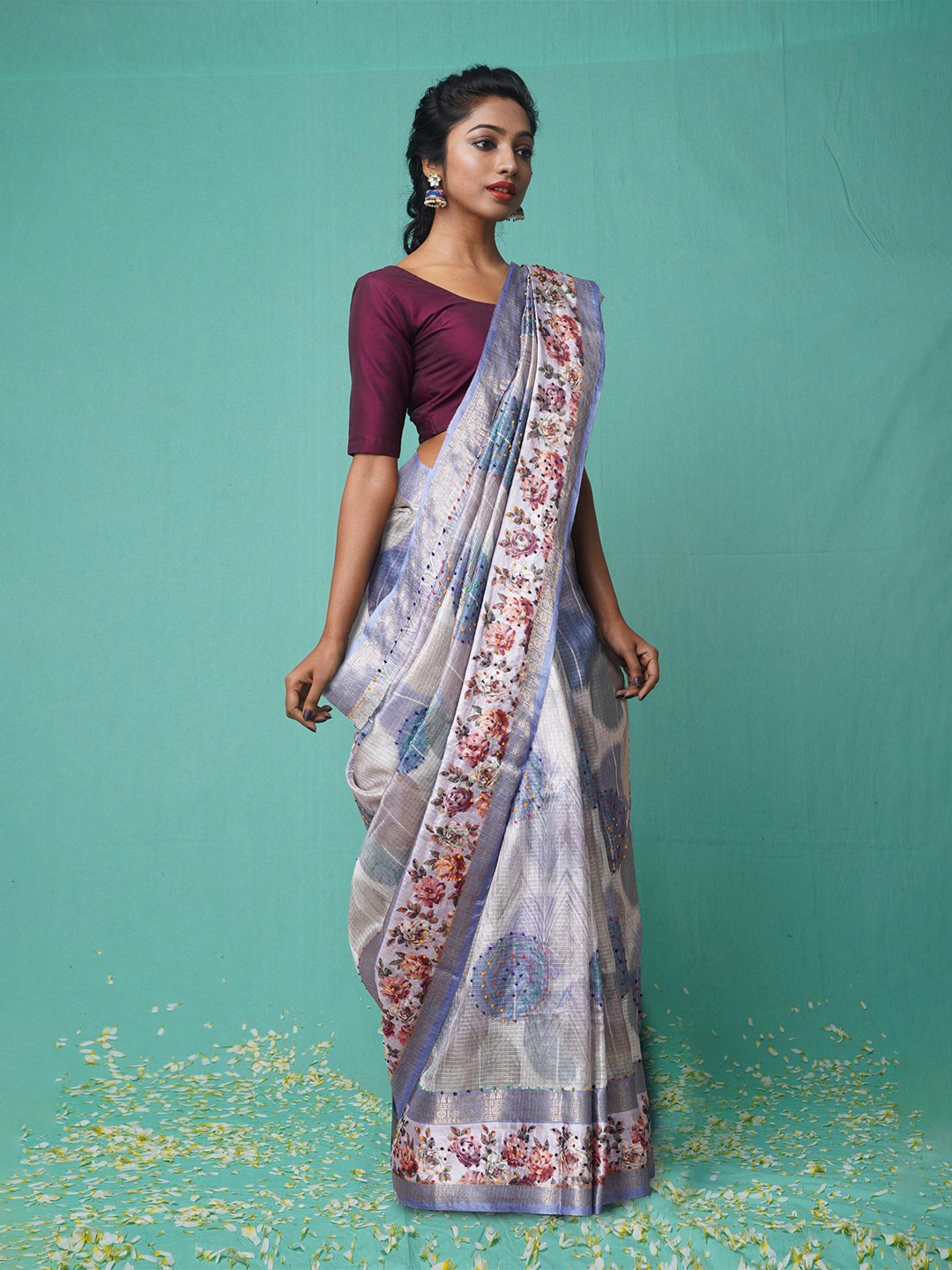 

Unnati Silks Floral Pure Silk Handloom Kota Saree, White