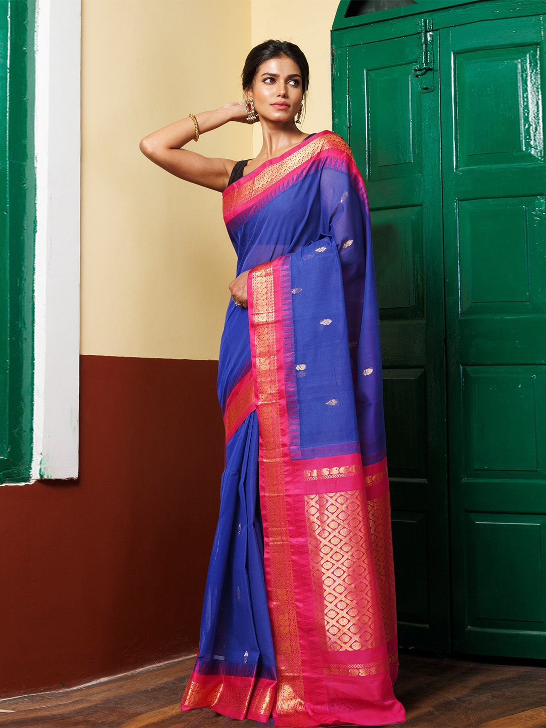 

Unnati Silks Woven Design Zari Pure Cotton Handloom Gadwal Saree, Blue