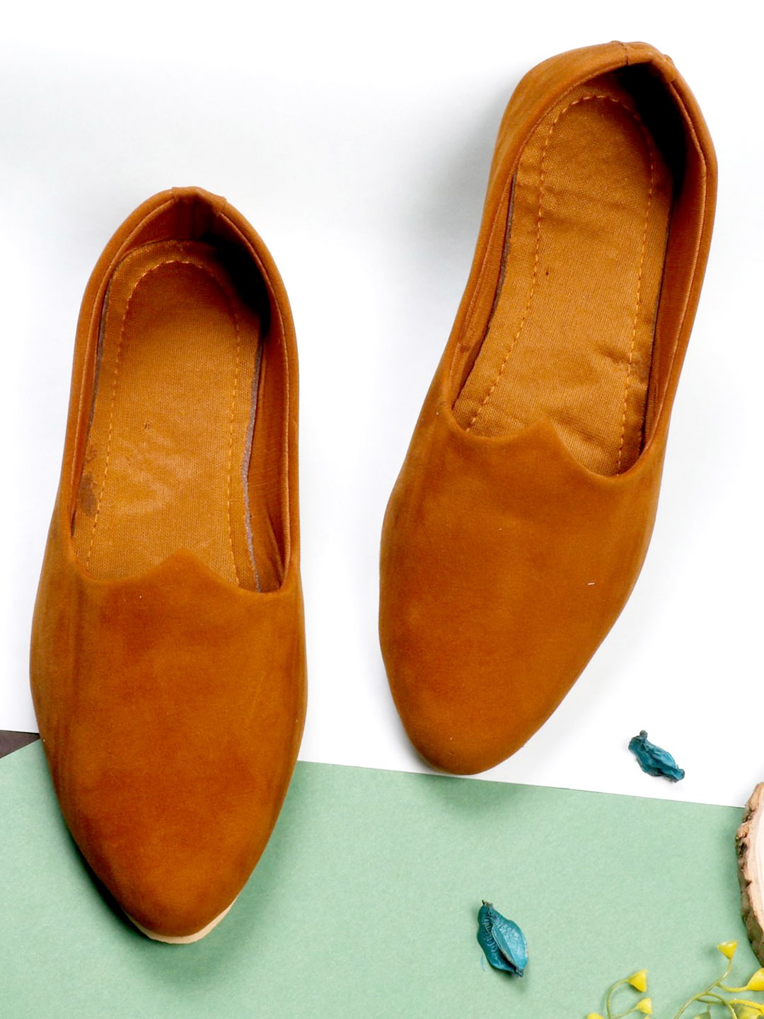 BAESD Men Ethnic Jutti Mojari, Tan