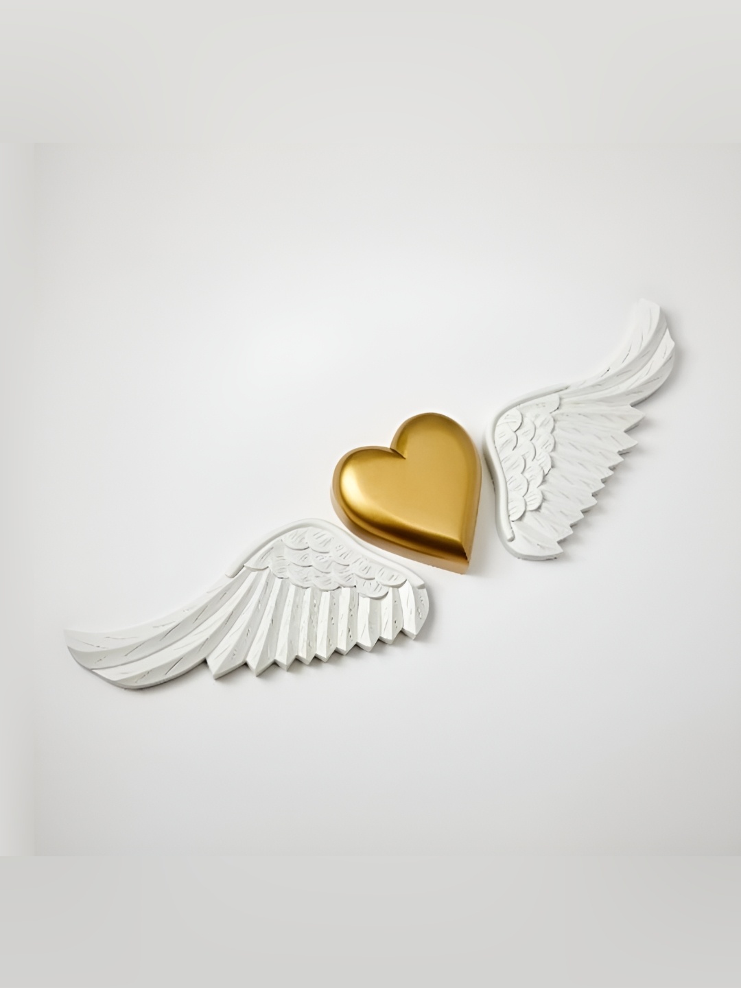 

VAS collection home White & Gold Toned Textured Wall Decor Plate