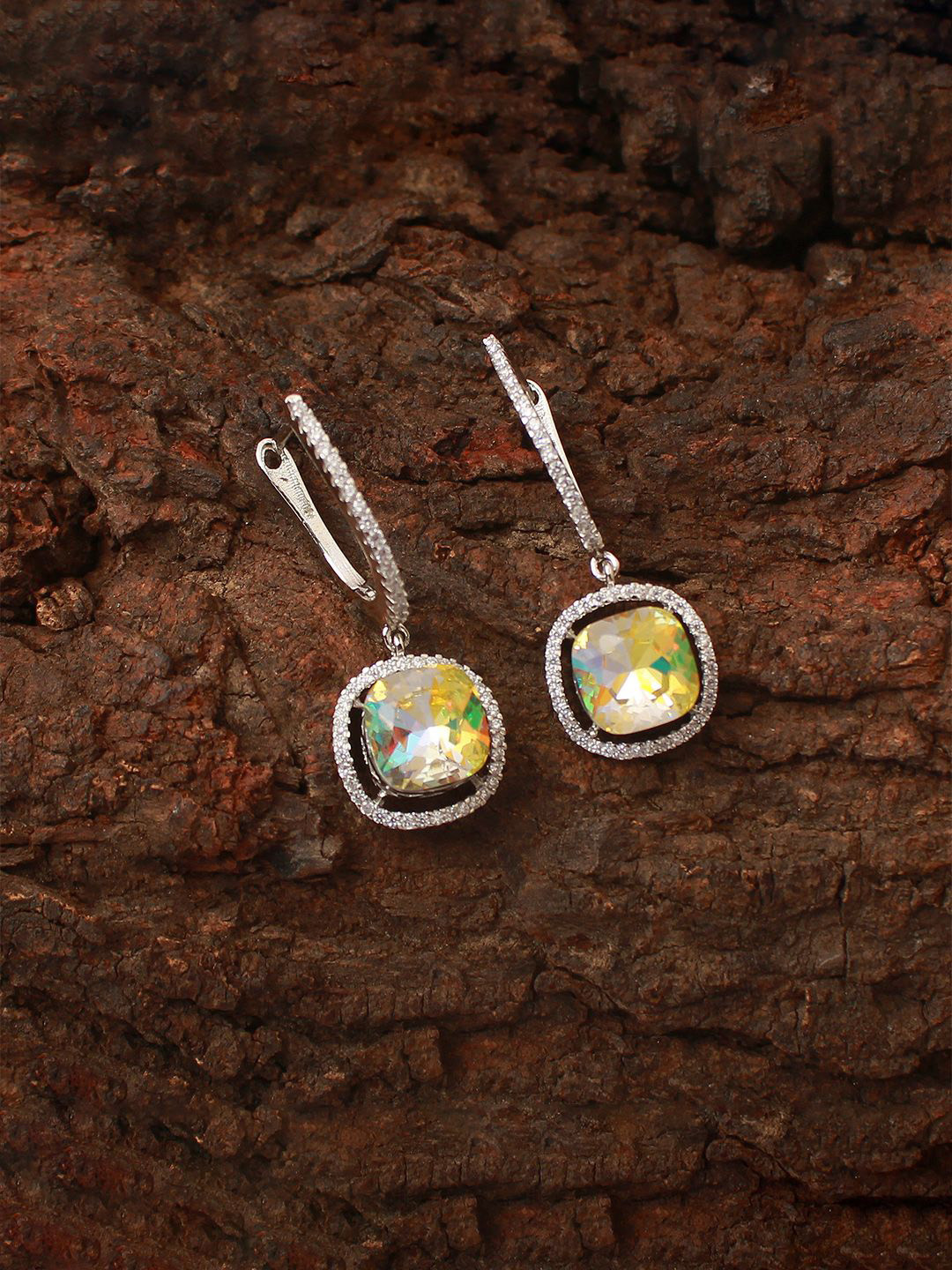 

Mirana Contemporary Studs Earrings, Multi