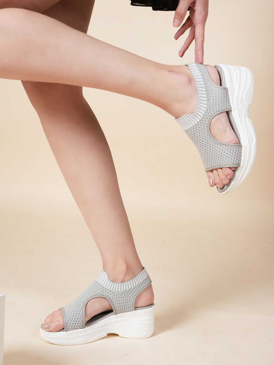 

The Roadster Lifestyle Co Women Textured Comfort Heel Sandals, Grey