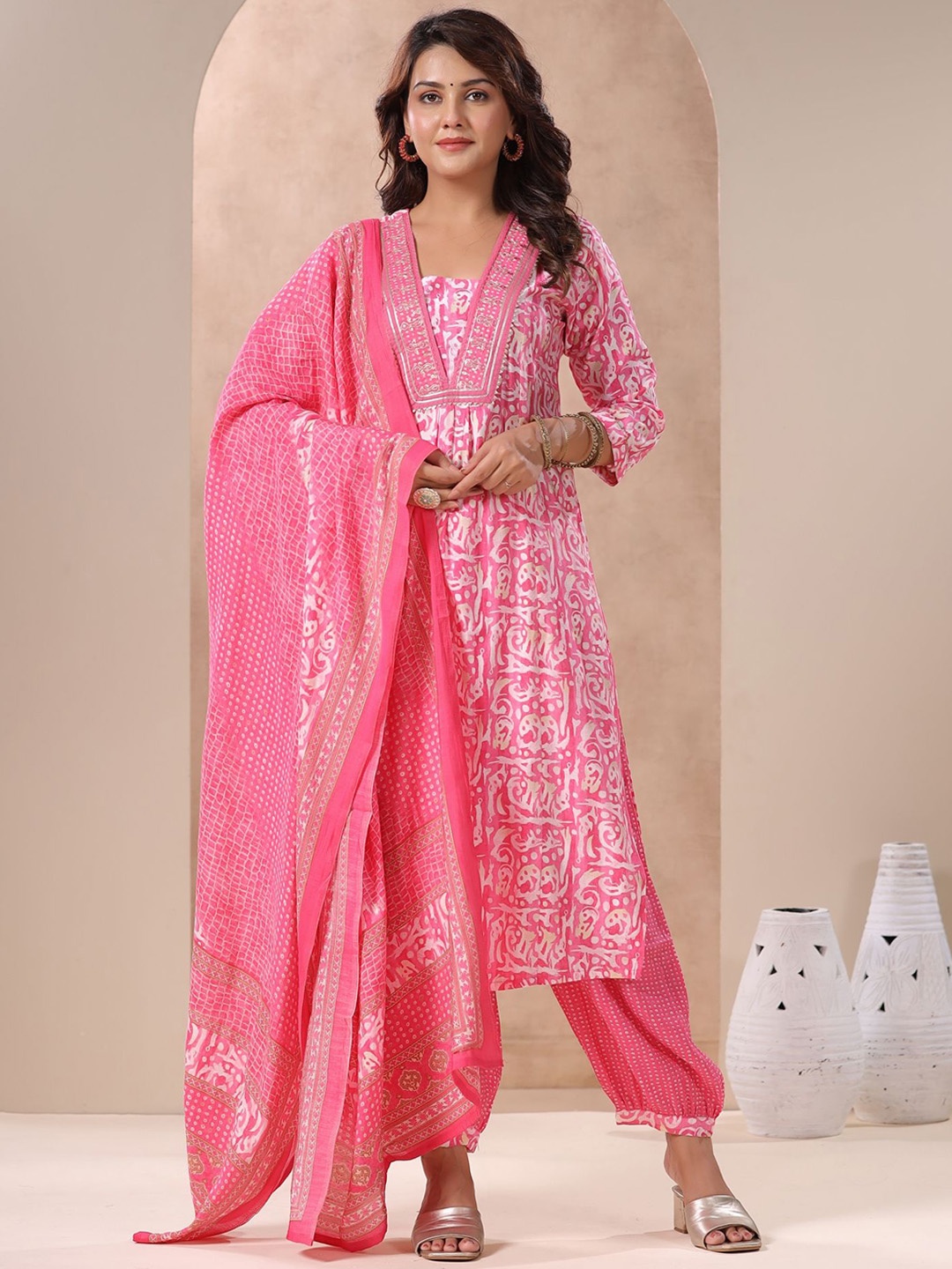 

KALINI Women Ethnic Motifs Printed Pure Cotton Kurta & Trousers With Dupatta, Pink