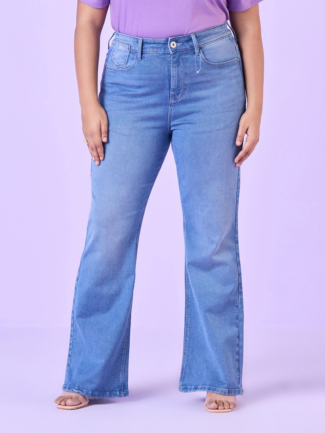 

Big Hello - The Plus Life Women Bootcut Light Fade Jeans, Blue