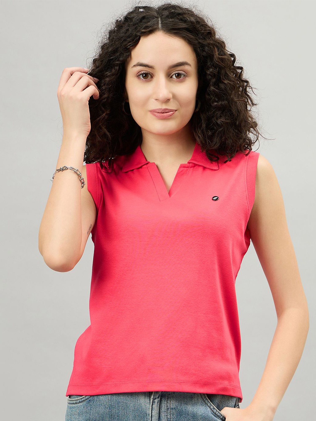 

FEMEA Women Solid Polo Collar Sleeveless T-shirt, Rose