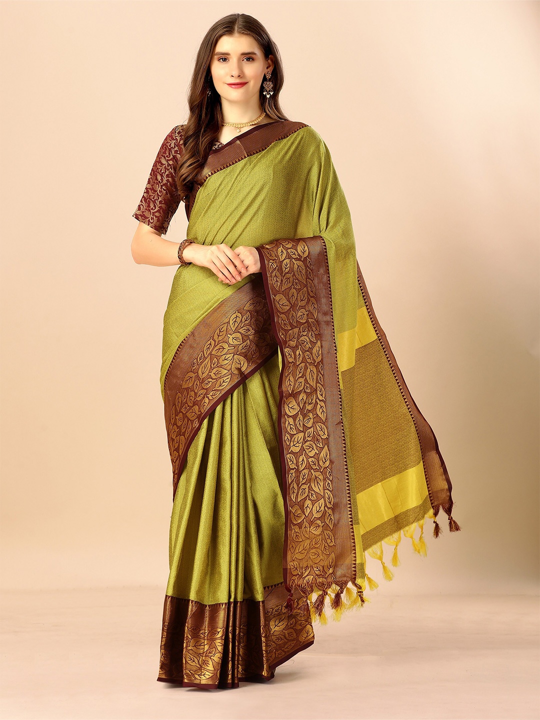 

AVANTIKA FASHION Woven Design Zari Banarasi Saree, Yellow