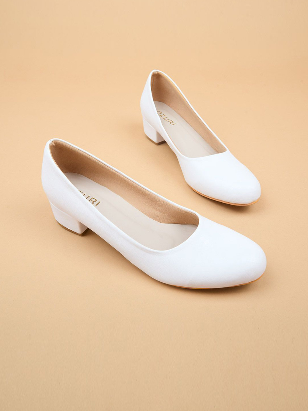 

Ozuri Synthetic Block Heel Pumps, White