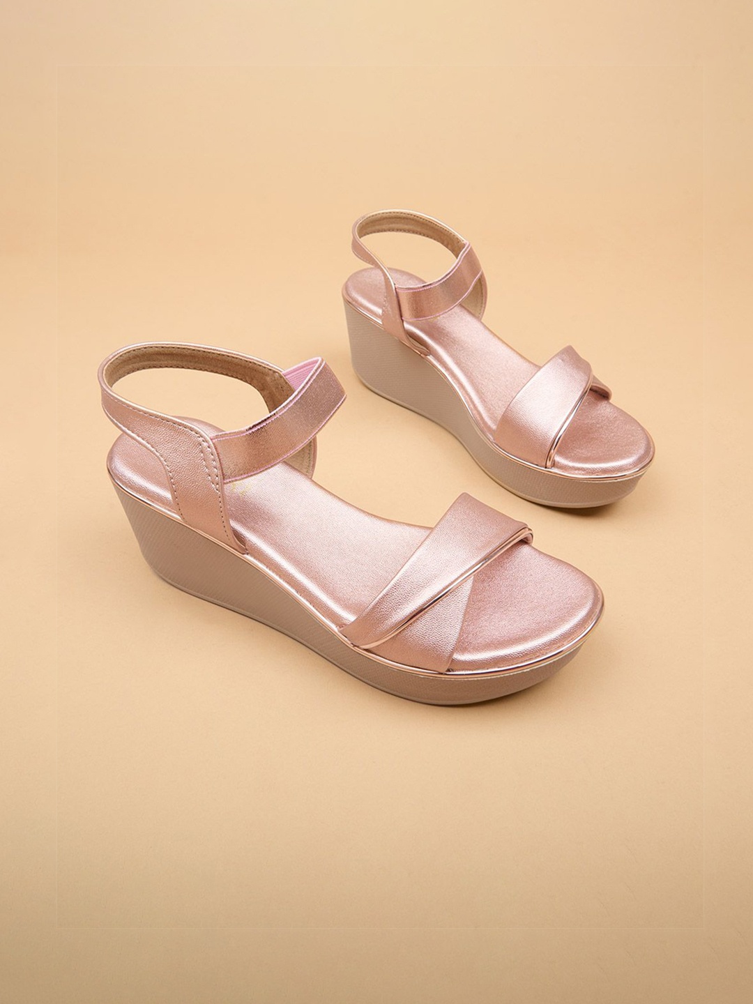 

Ozuri Synthetic Wedge Heel Sandals, Pink