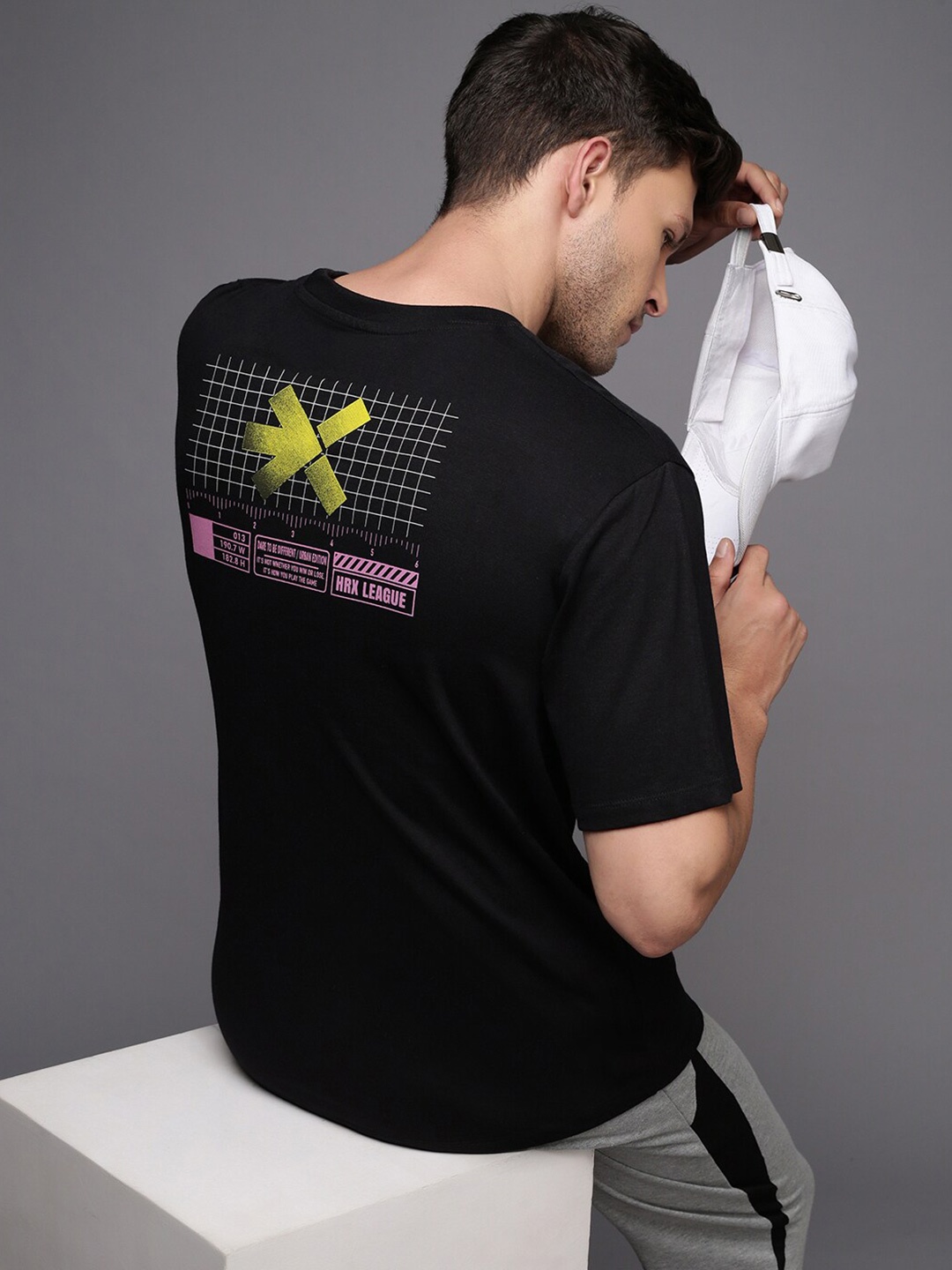 

HRX by Hrithik Roshan Men Typography Printed Round Neck T-shirt, Black