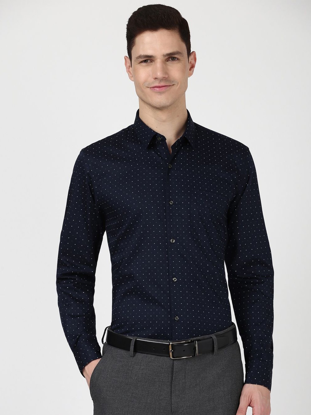 

Peter England Men Micro Ditsy Printed Slim Fit Opaque Formal Shirt, Navy blue