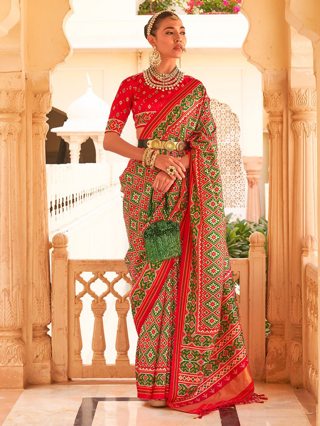 

Ishin Printed Banarasi Saree, Red